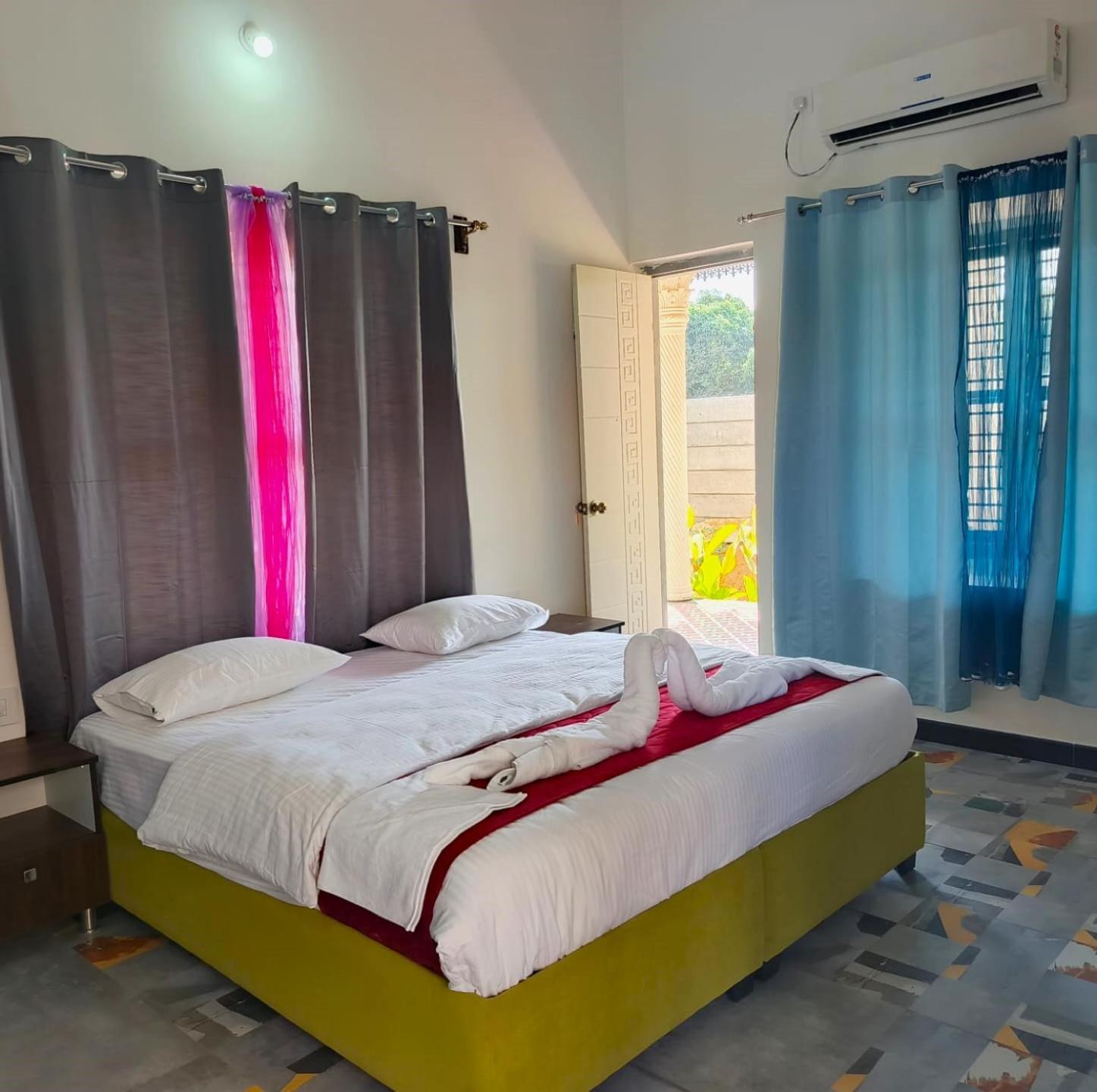 Raj Kuteera Farm stay *