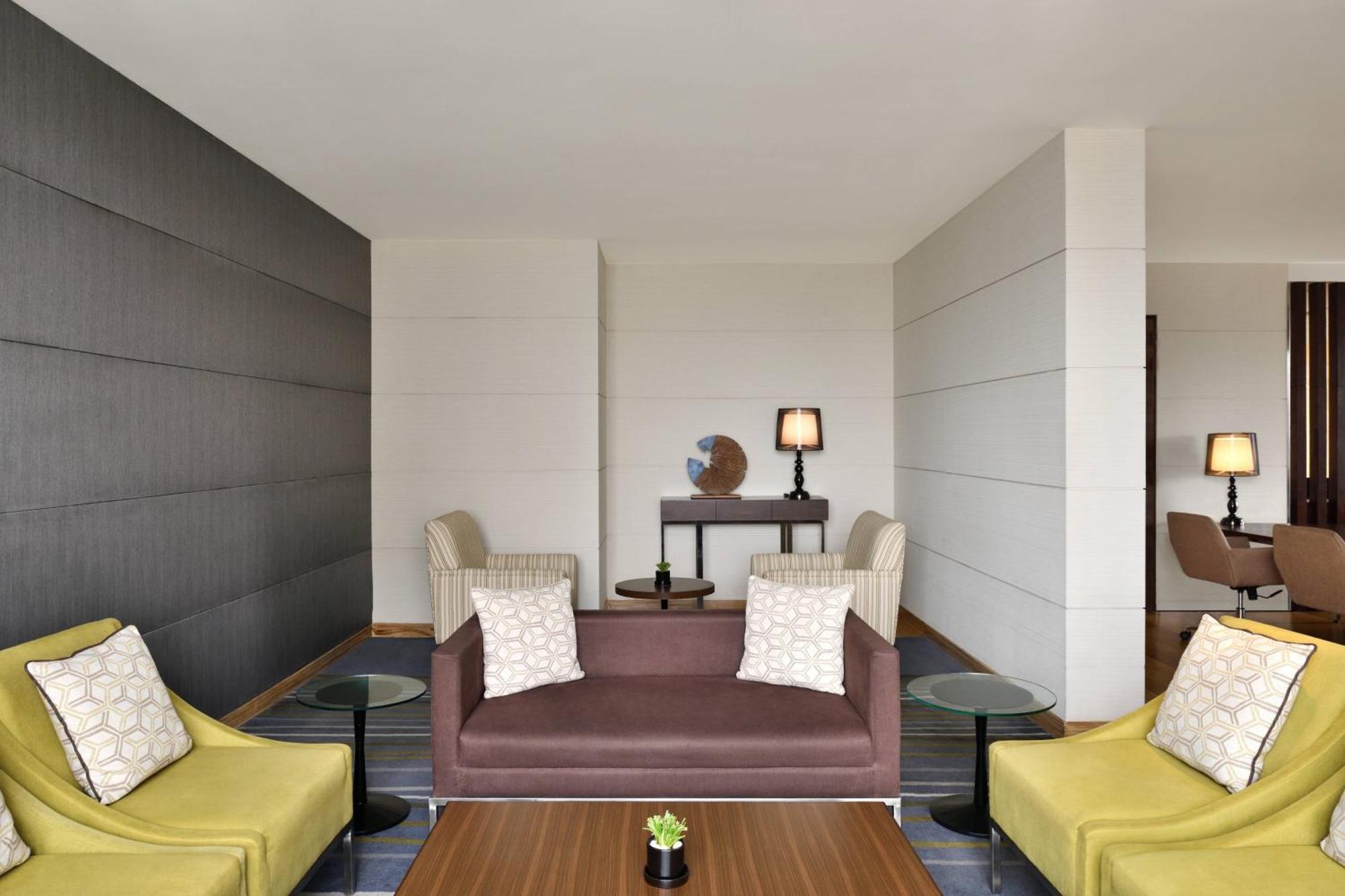 Hotel Courtyard By Marriott Outer Ring Road Bangalore