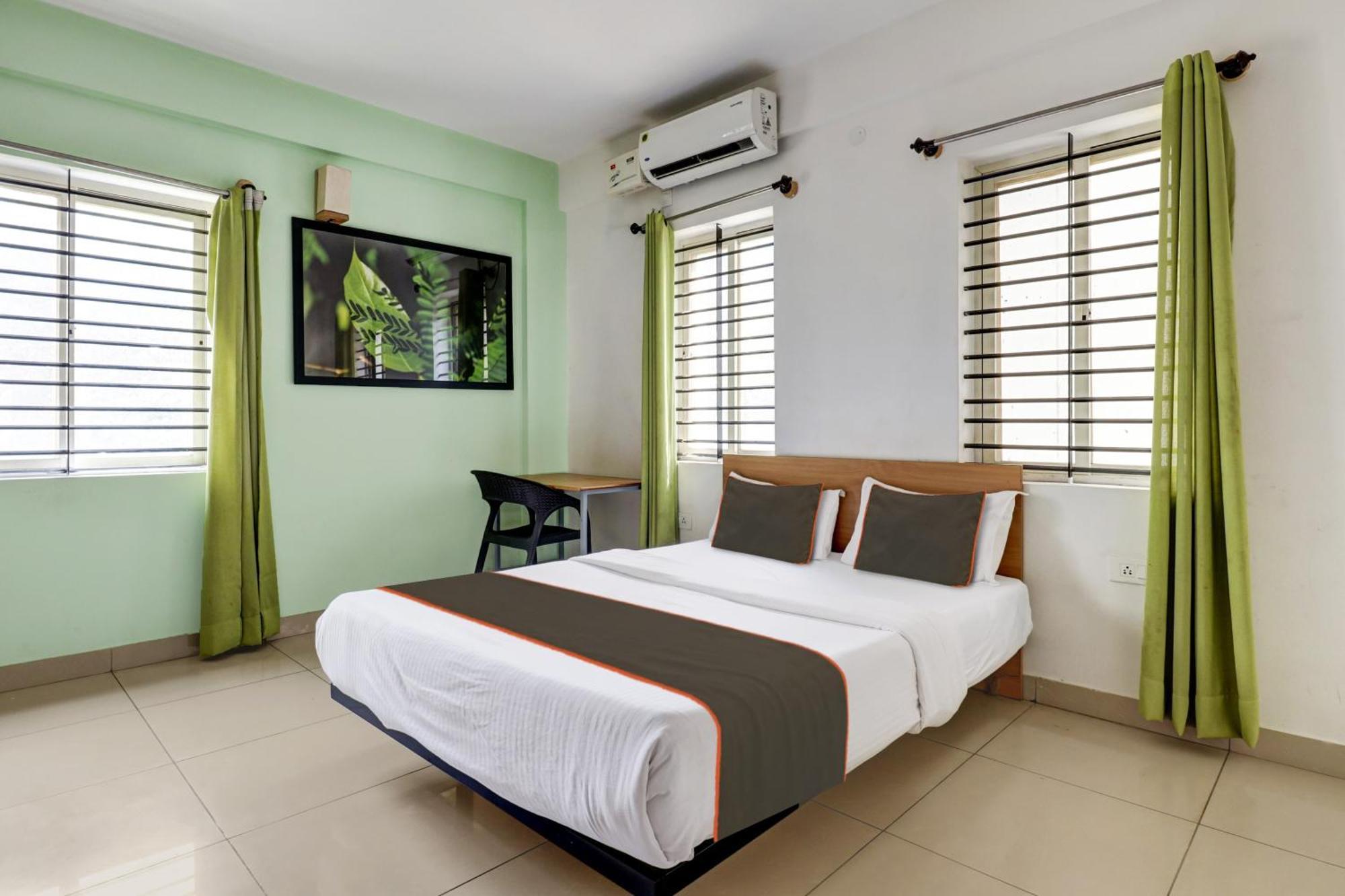 Collection O S M Hotel 3*