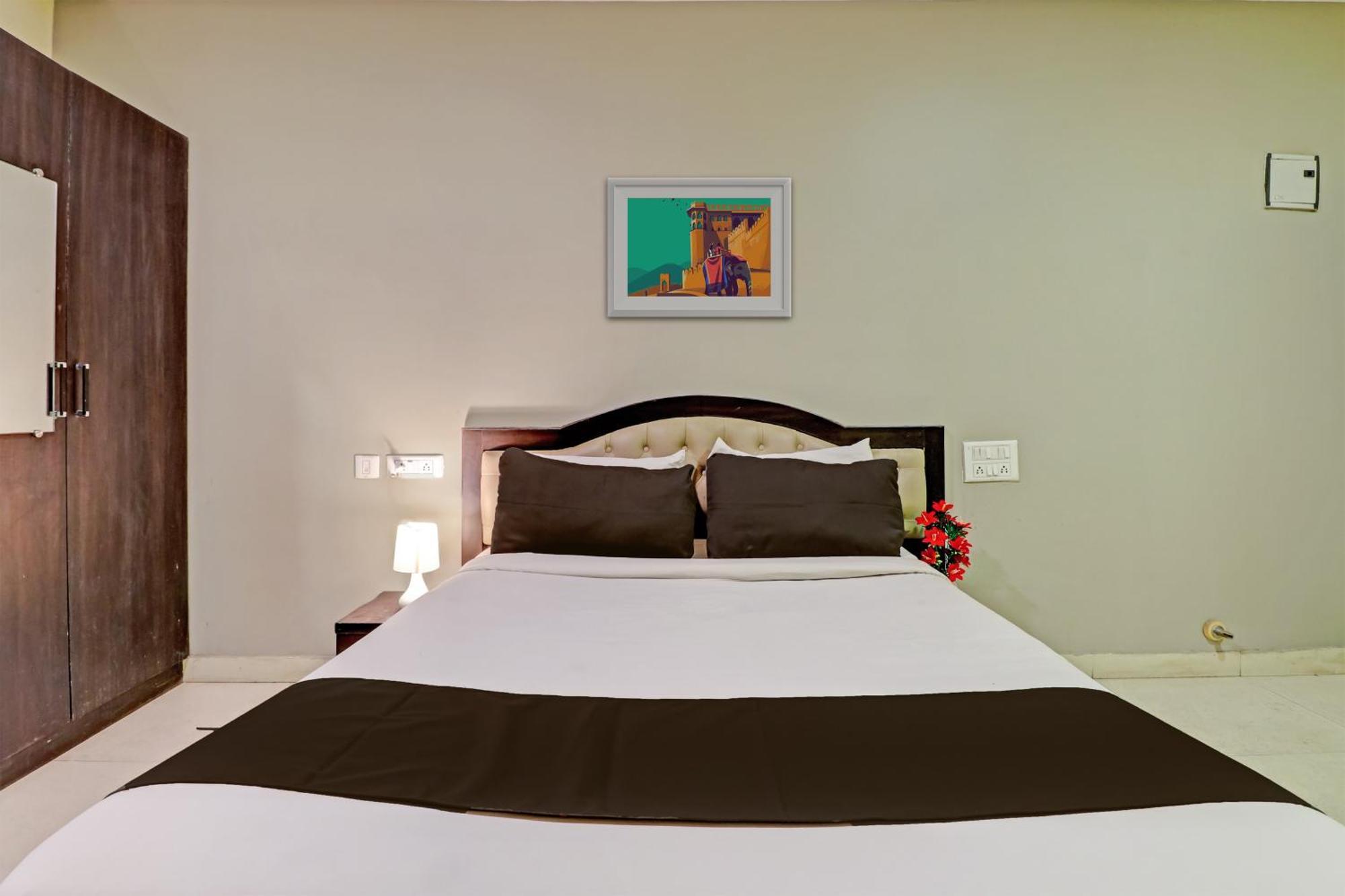 O Royal Bliss International Hotel 3*