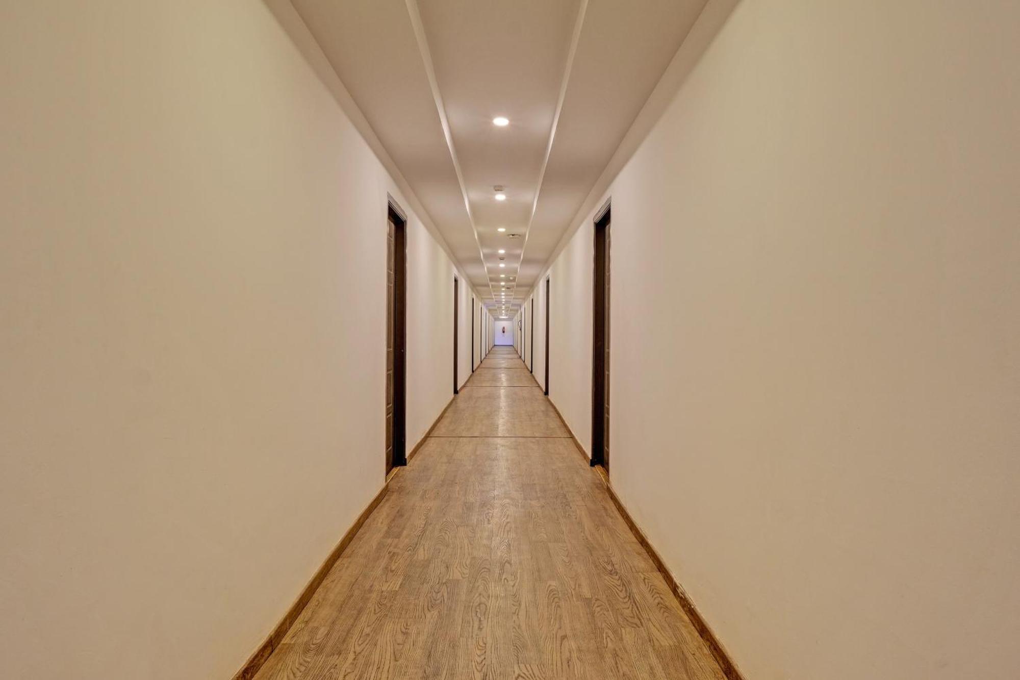 Super Townhouse Ramamurthy Nagar Formerly Navya International Hotel