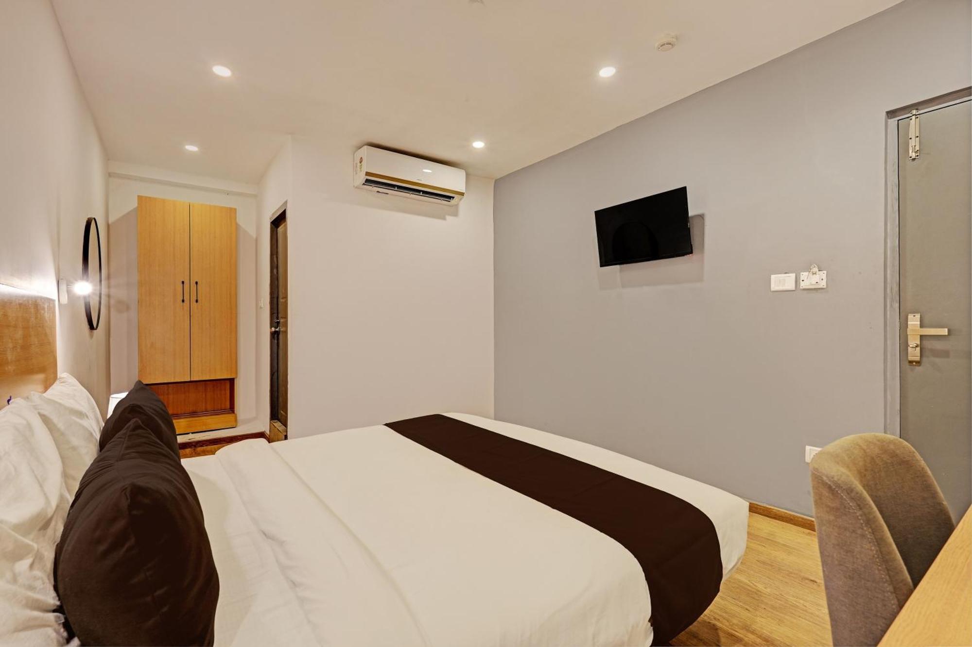 Super Townhouse Ramamurthy Nagar Formerly Navya International Hotel