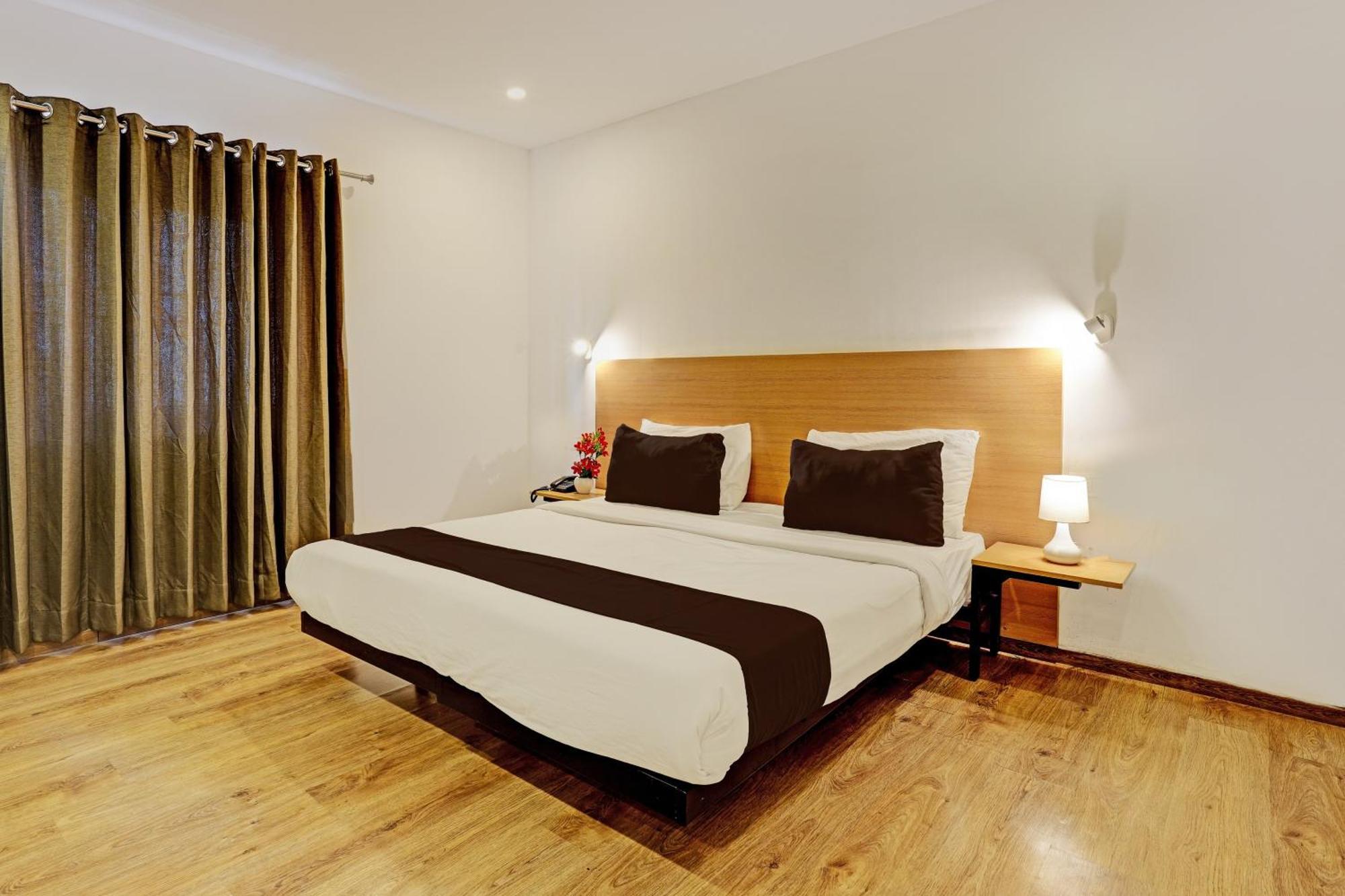 Super Townhouse Ramamurthy Nagar Formerly Navya International