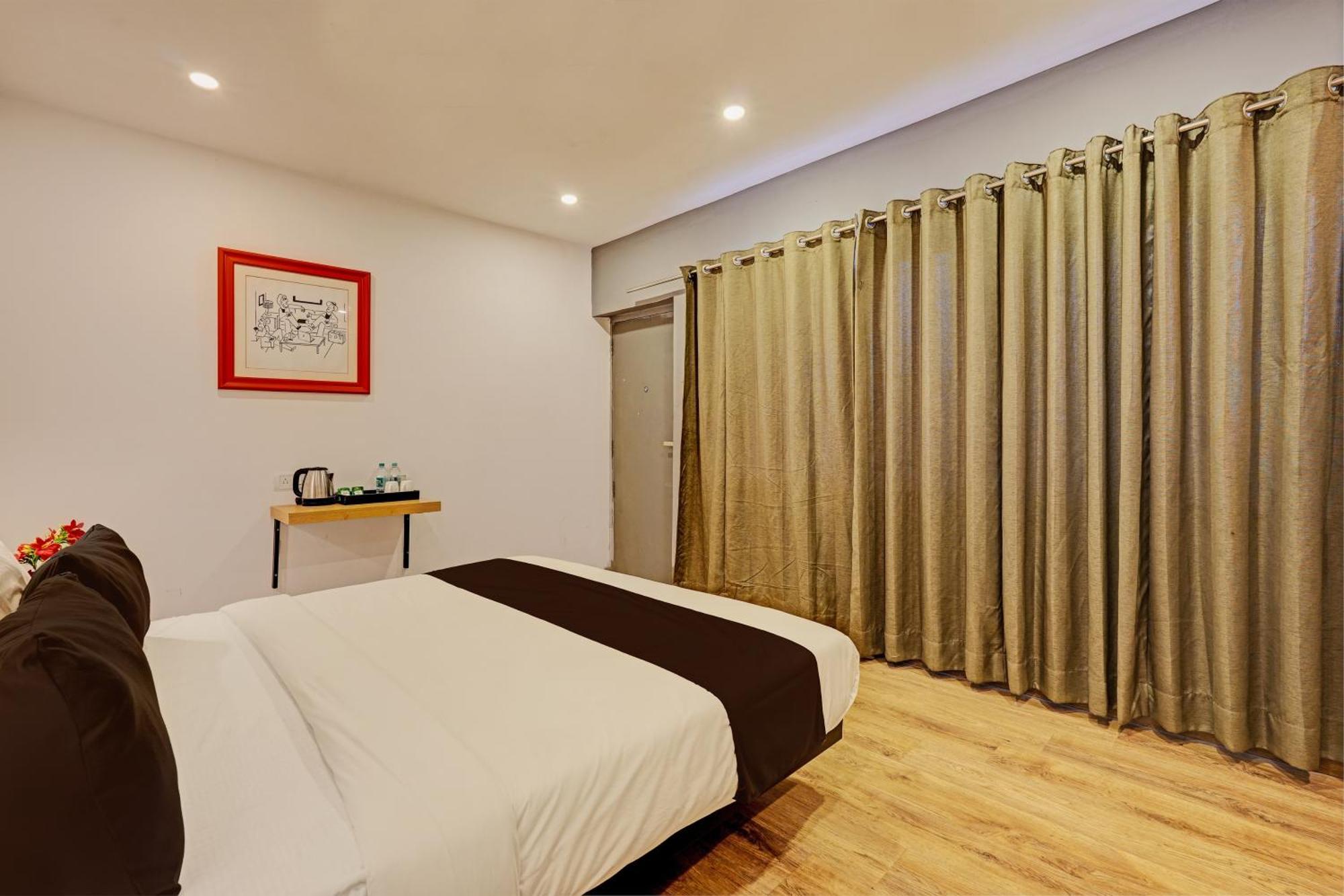 Super Townhouse Ramamurthy Nagar Formerly Navya International