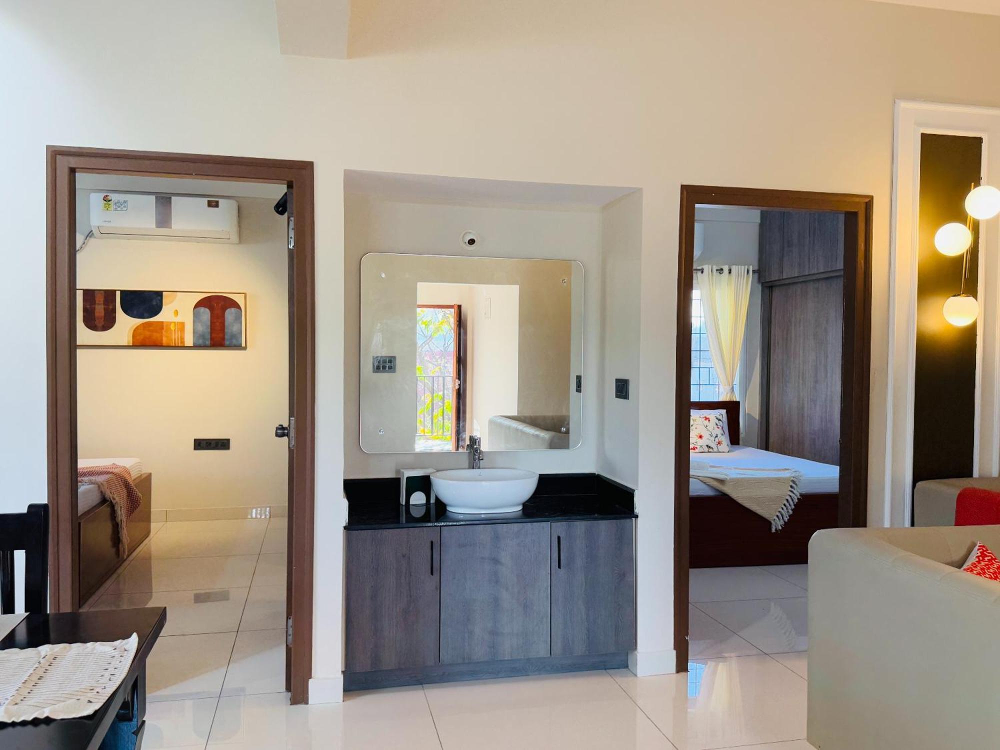 Bluo Serviced - Koramangala * Bangalore