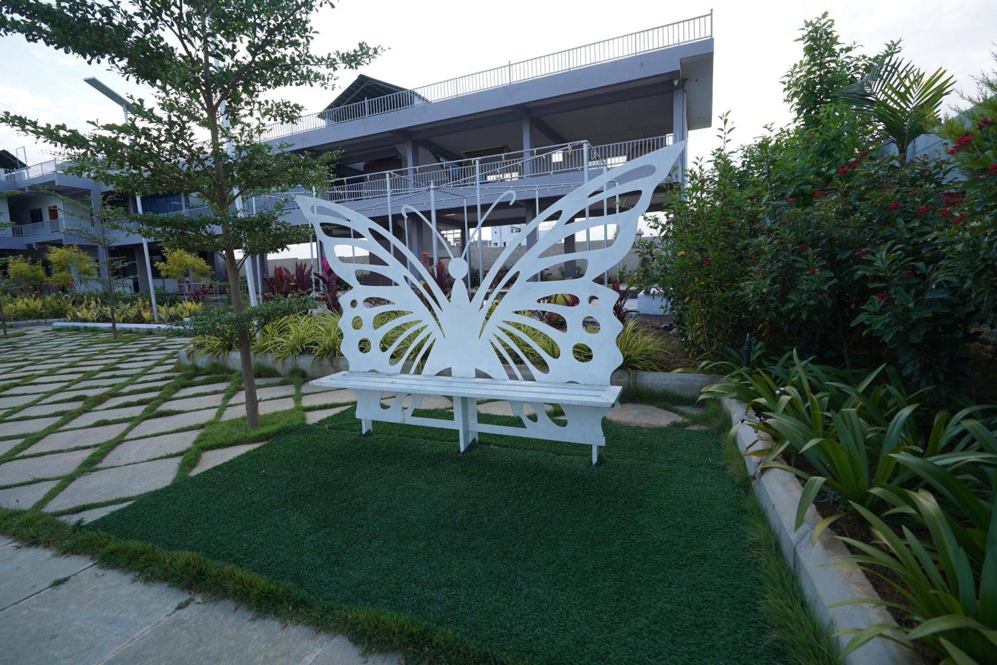 Soundarya Sapphires Villa *