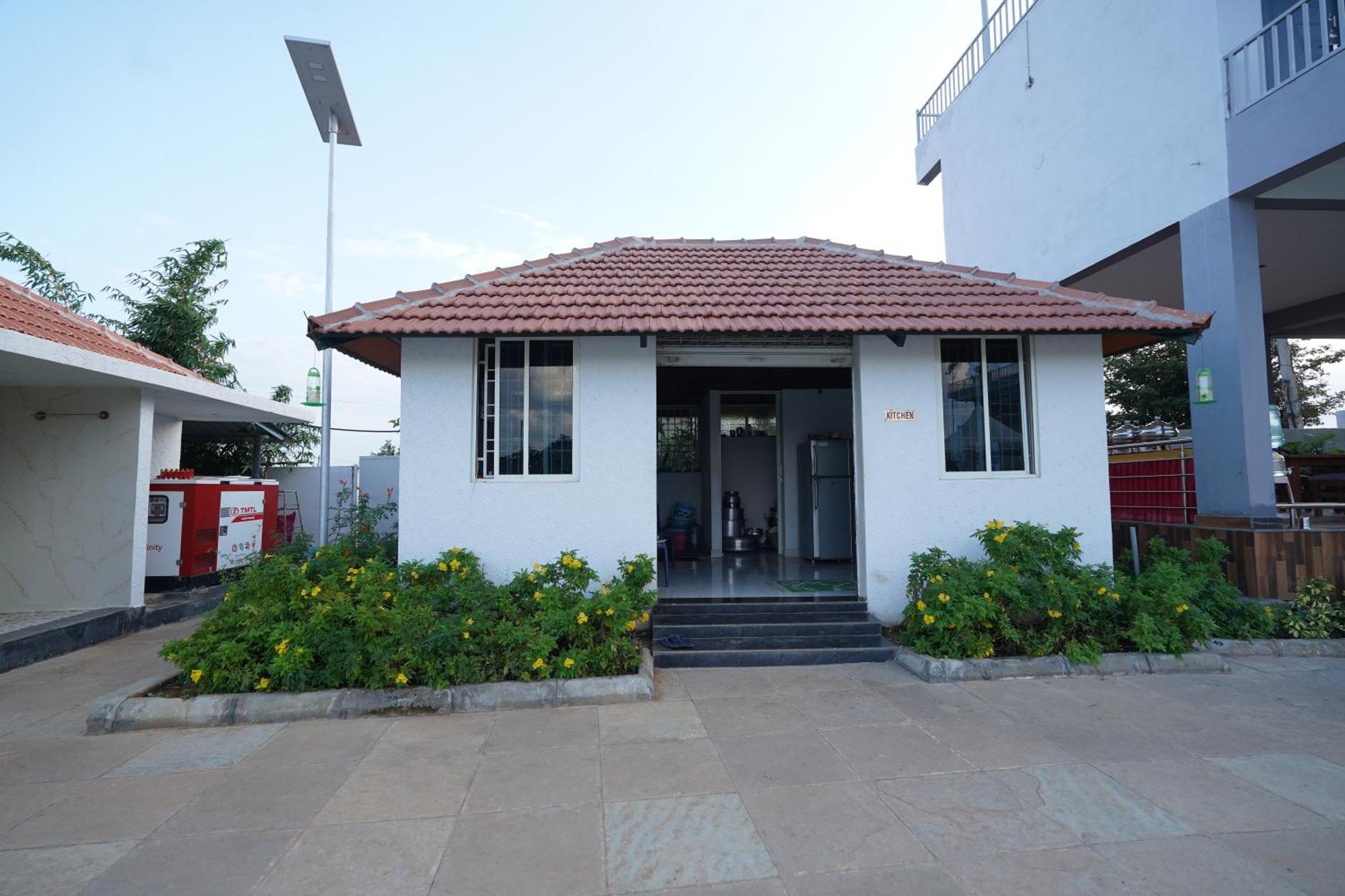 Soundarya Sapphires Villa *