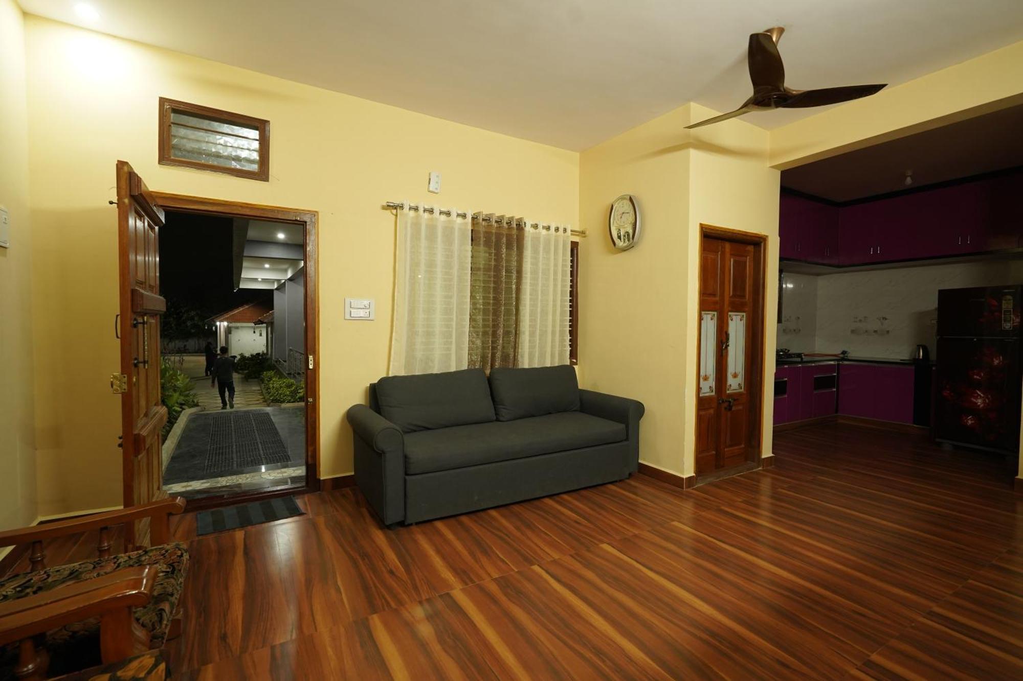 Soundarya Sapphires Villa *