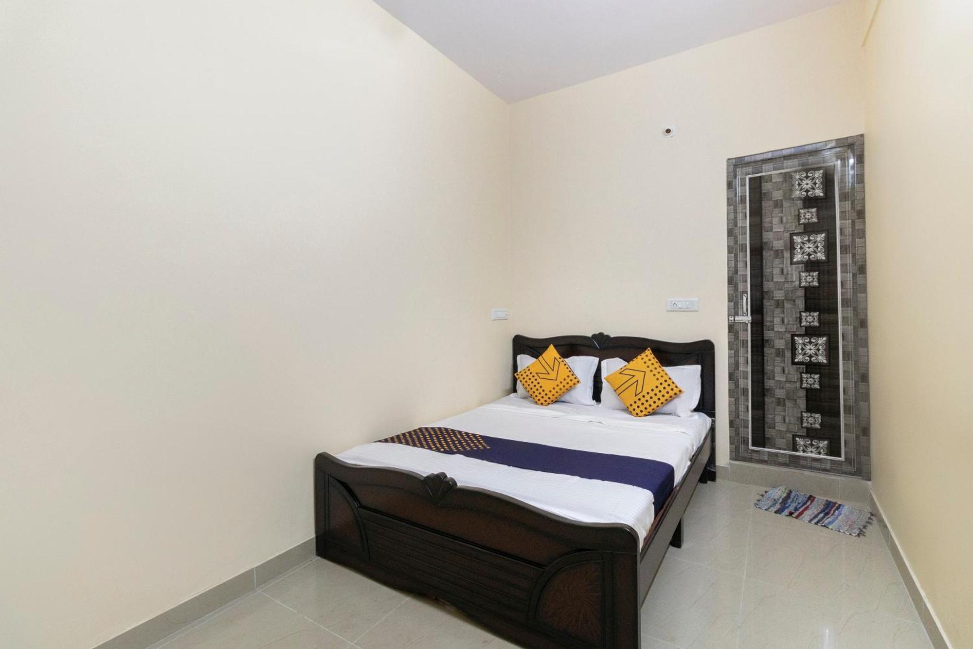 Spot On Ssr And Boarding 2* Bangalore