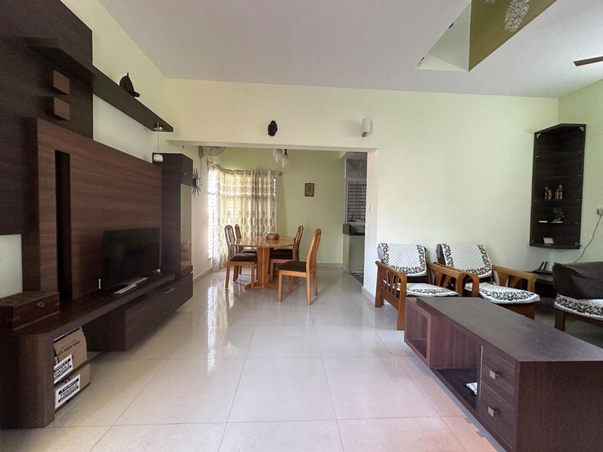 Comfort Living A On 2nd Floor Shared Area Apartment