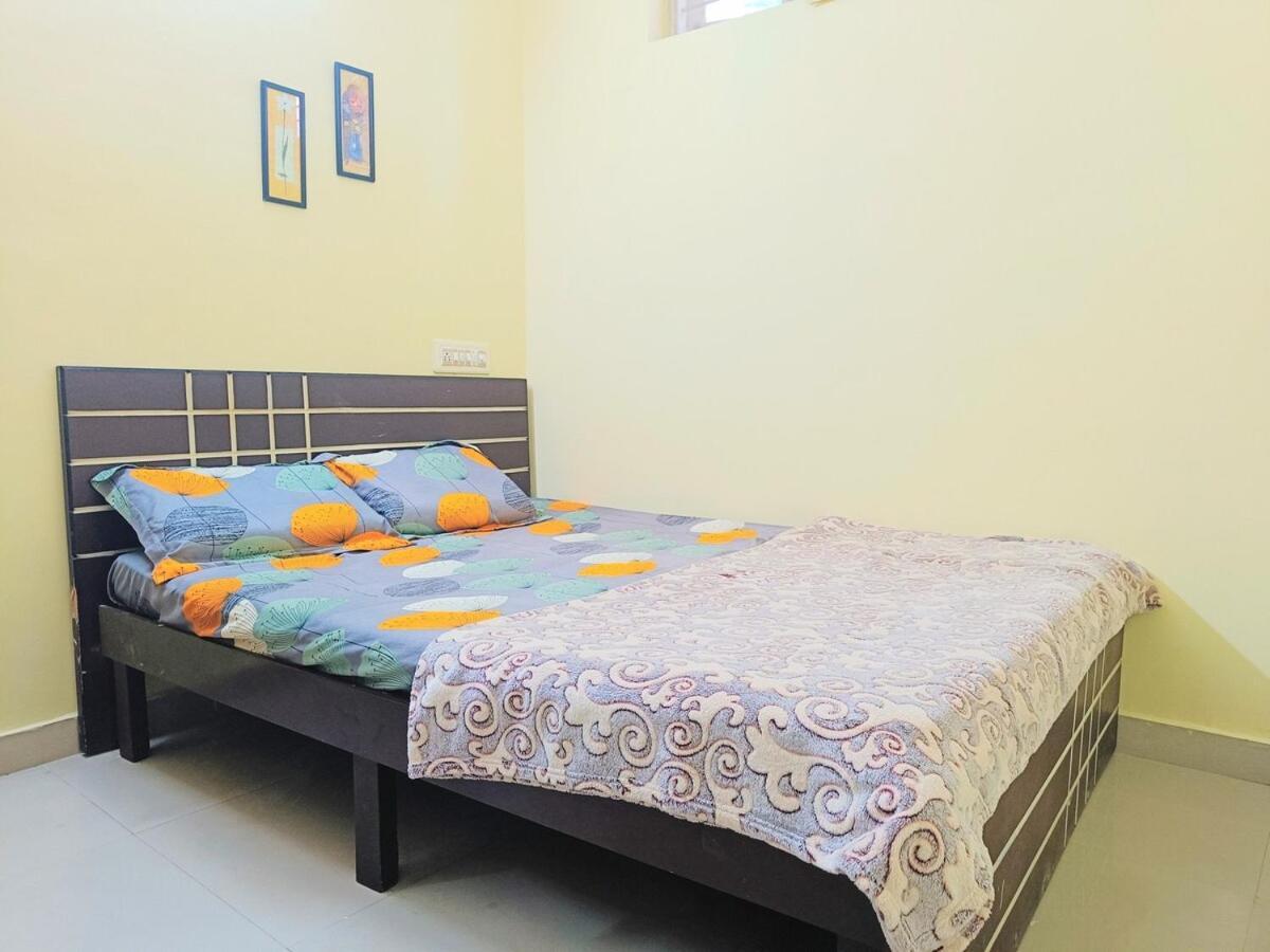 1bhk Near Iimb On Gf Apartment *