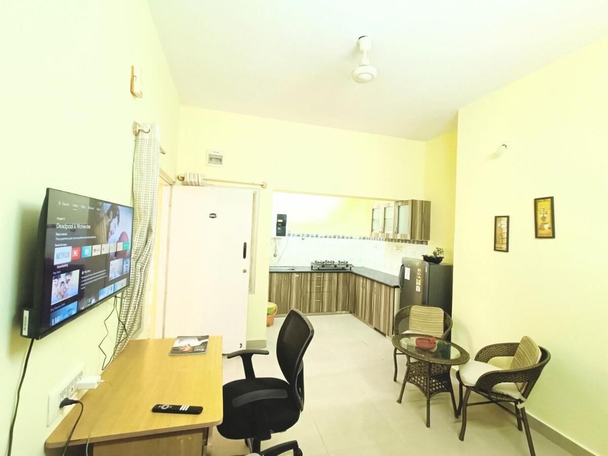 1bhk Near Iimb On Gf Apartment *