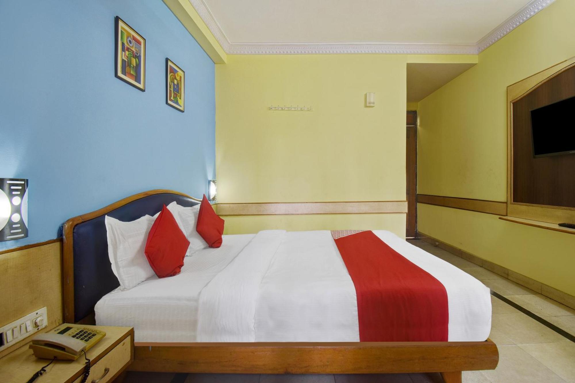 O Sri Sai Comforts Hotel Bangalore