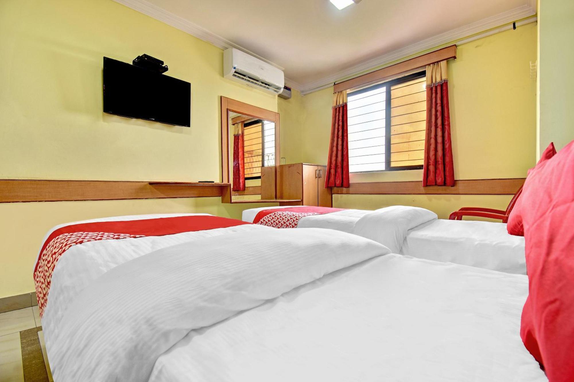 O Sri Sai Comforts Hotel