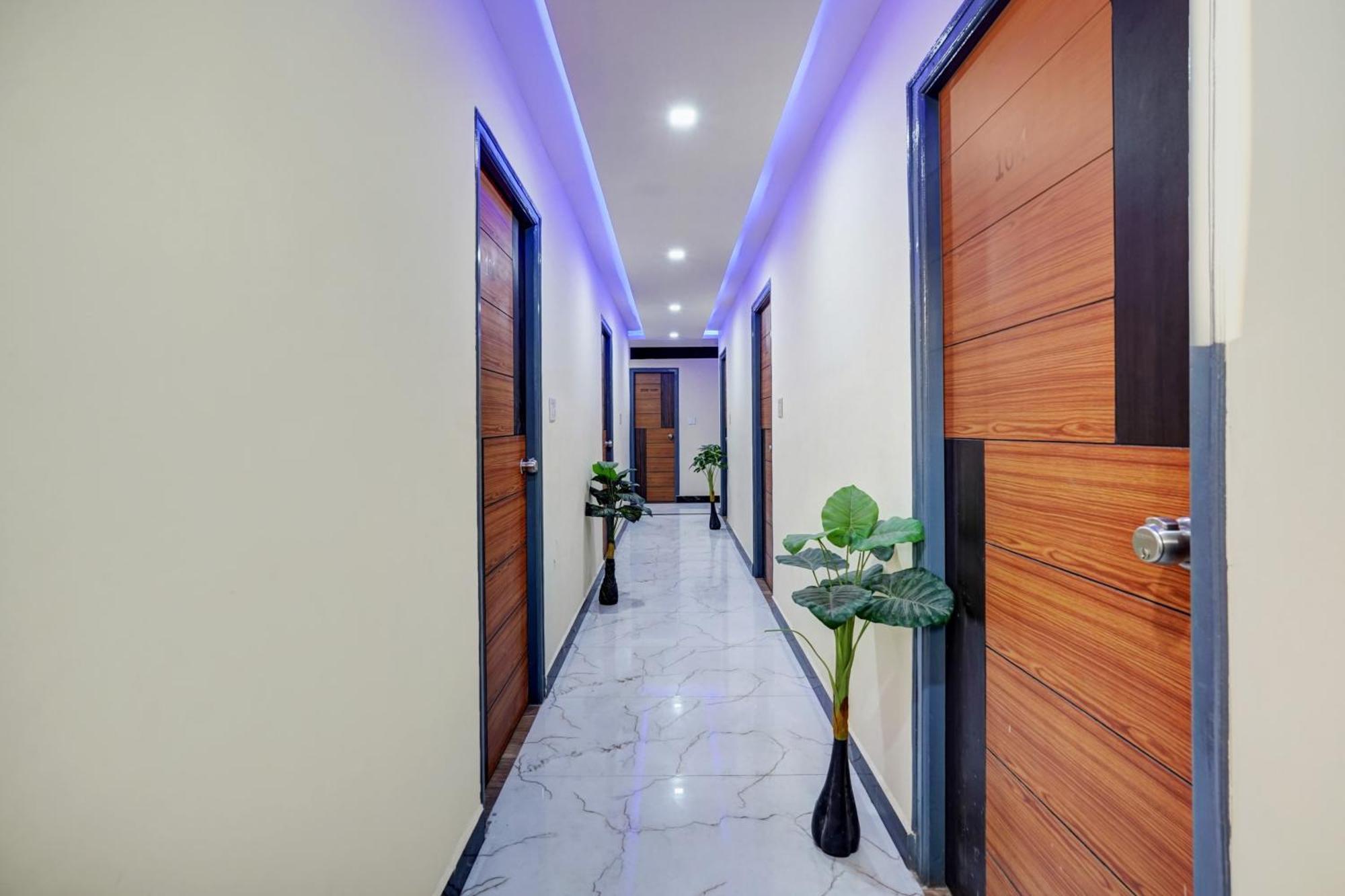 Hotel O Sk Palace 4*