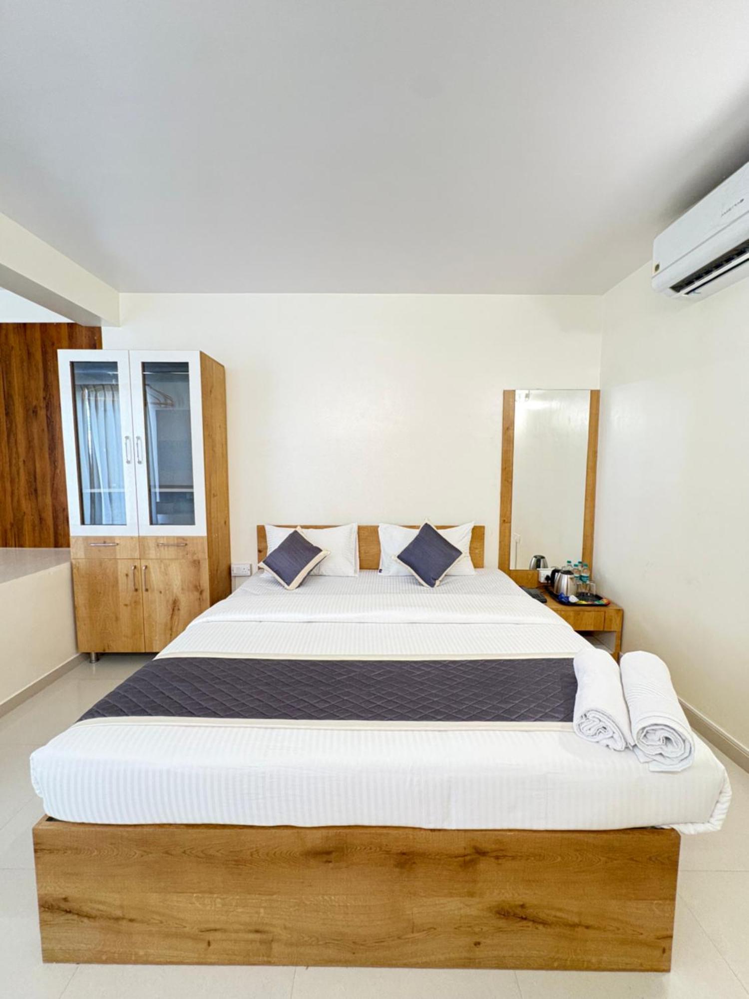 Sai Grand Near Airport Hotel