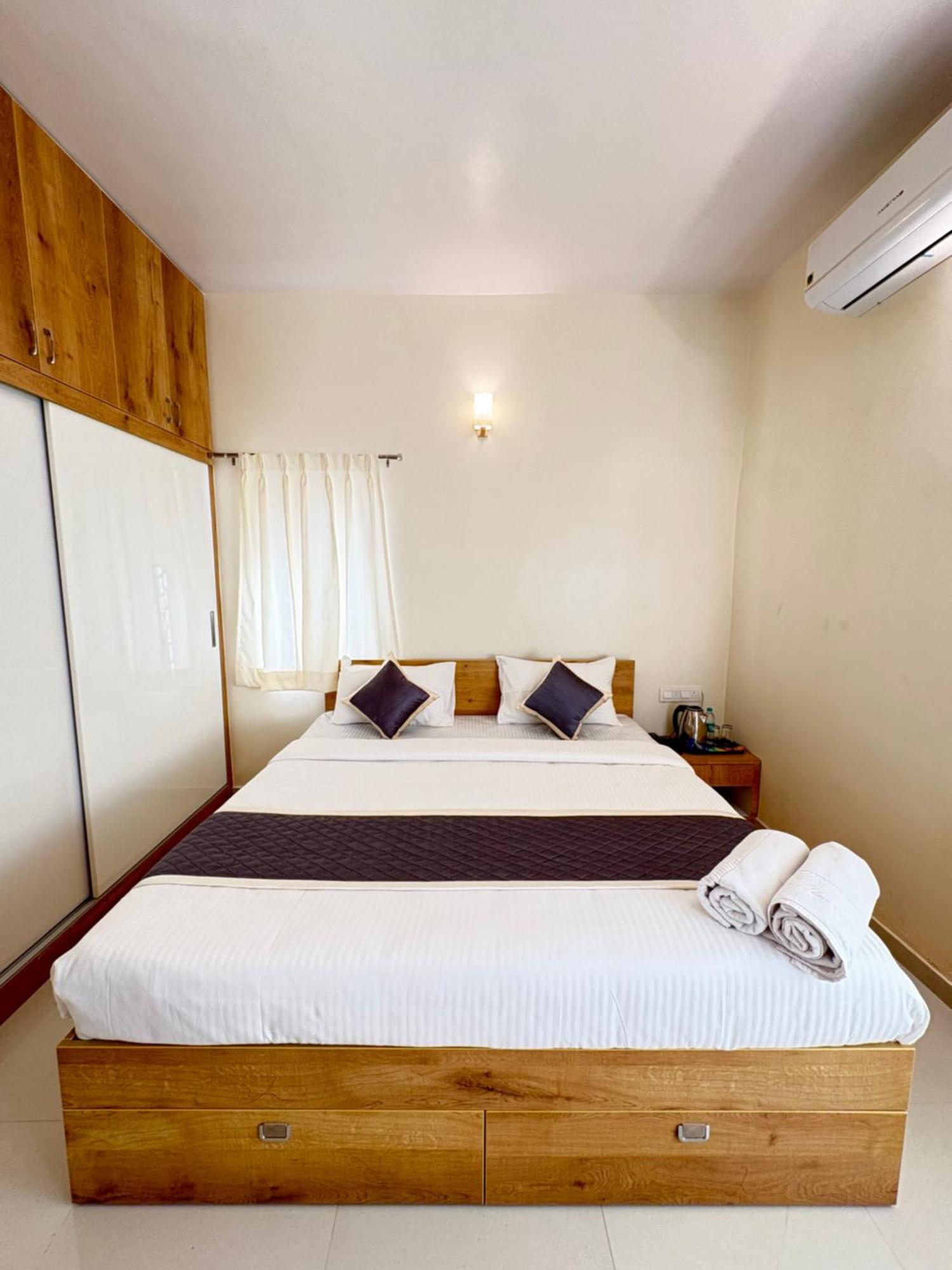 Sai Grand Near Airport Hotel