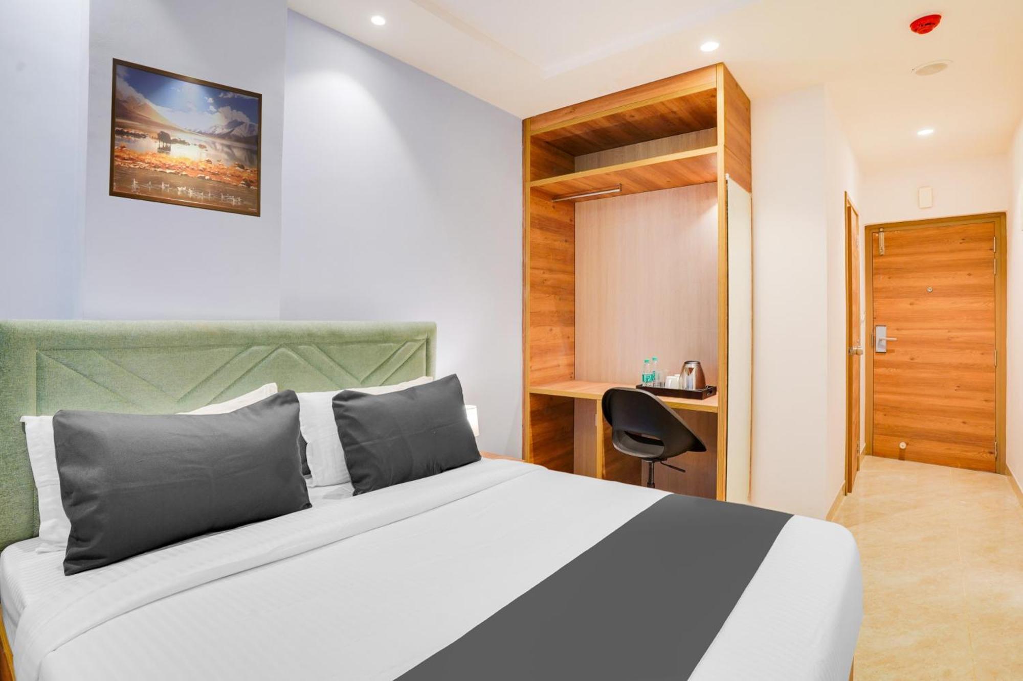 Hotel Super Townhouse Itpl Near Prestige Shanti Niketan
