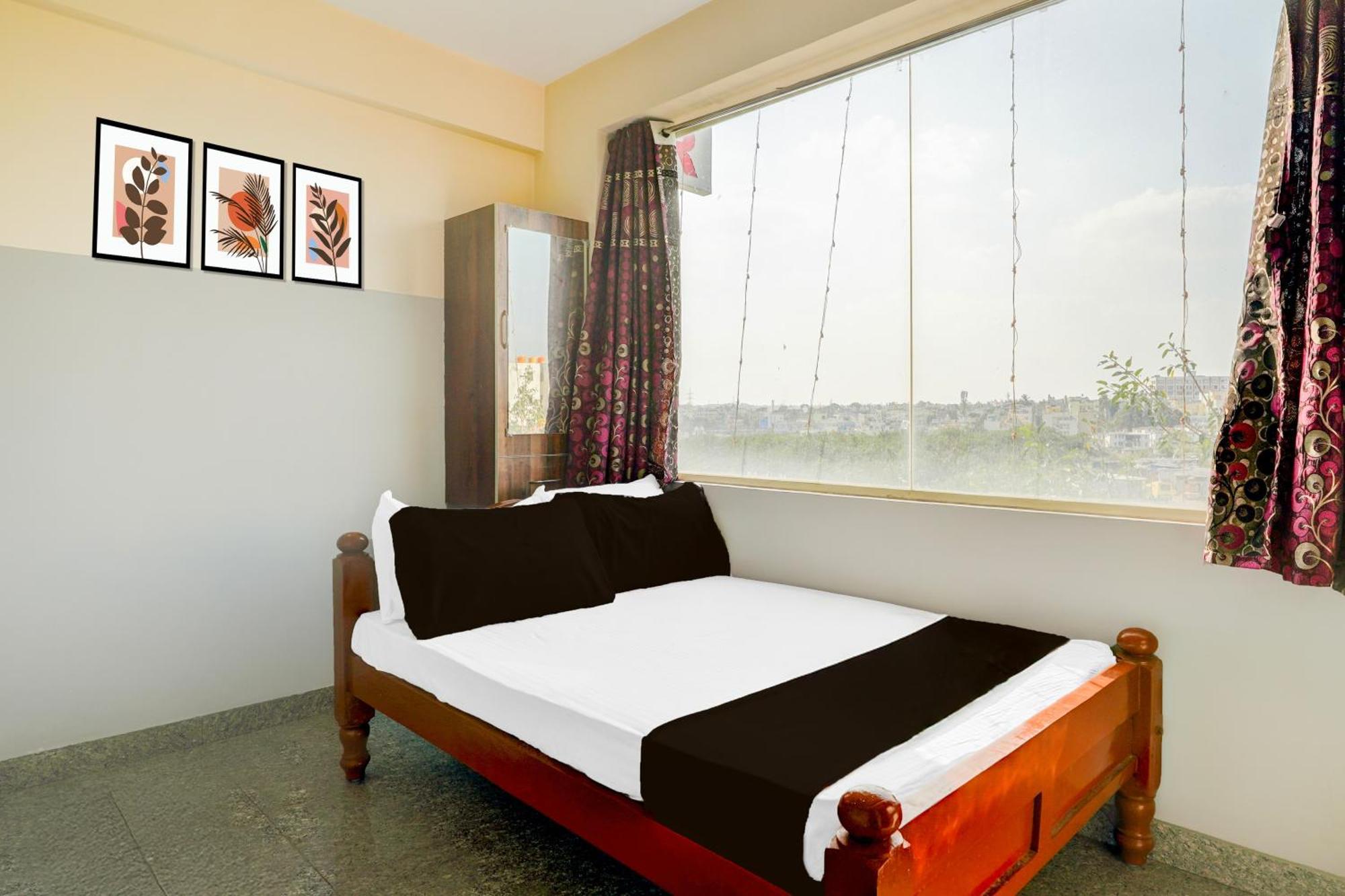 Hotel O G C Residency *