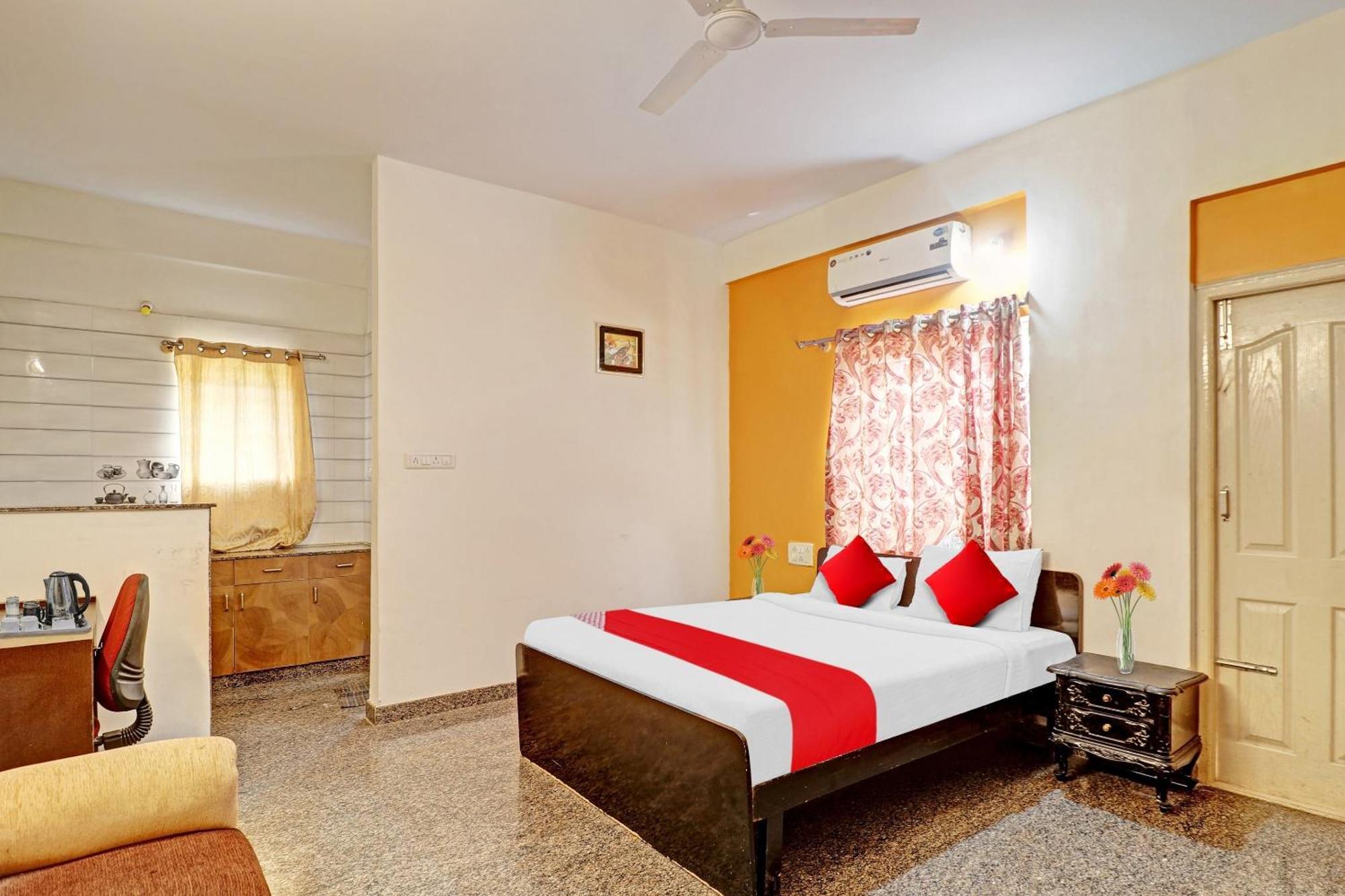 O G Grand Hotel 3*