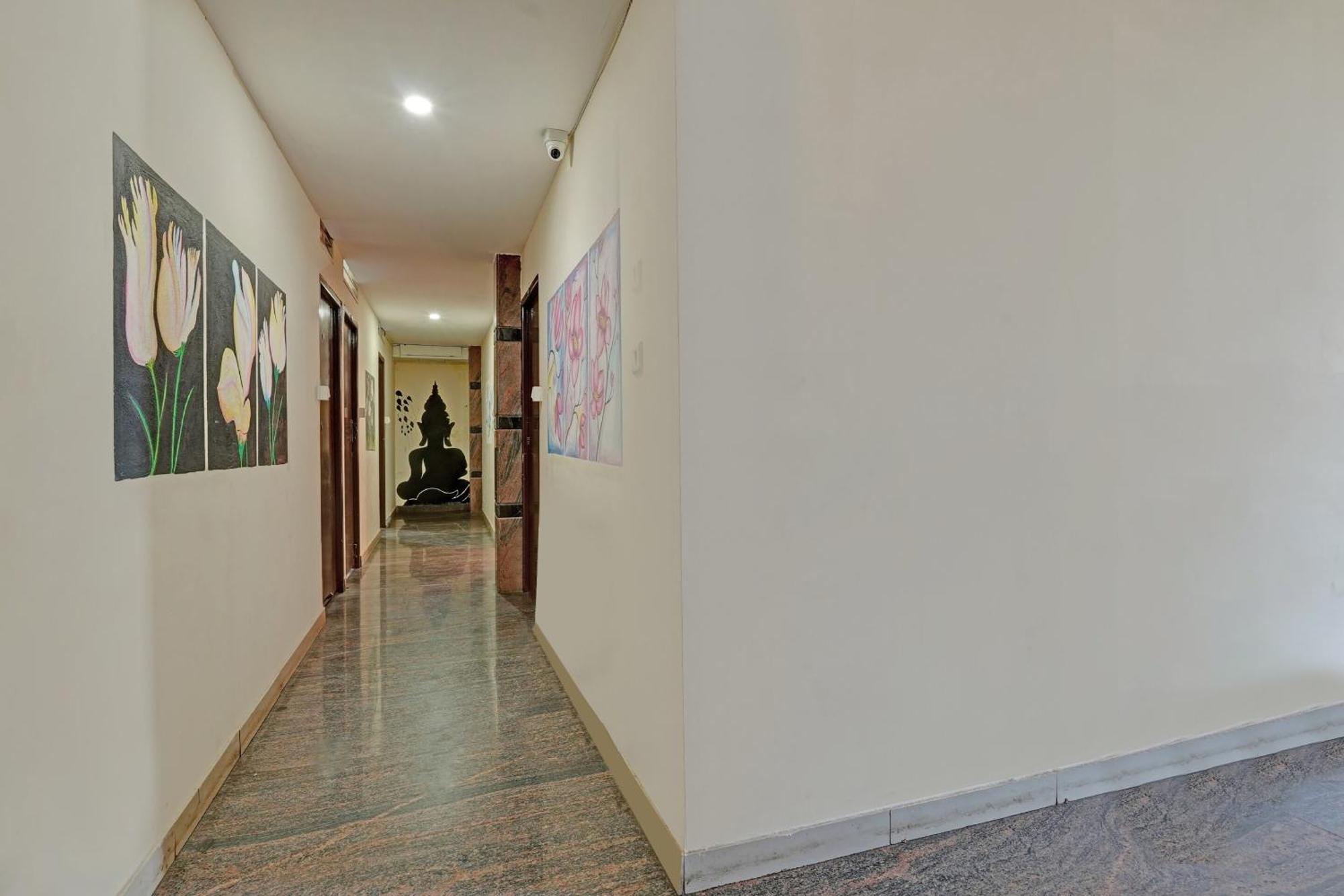 Hotel O Chalukya Comforts Bangalore
