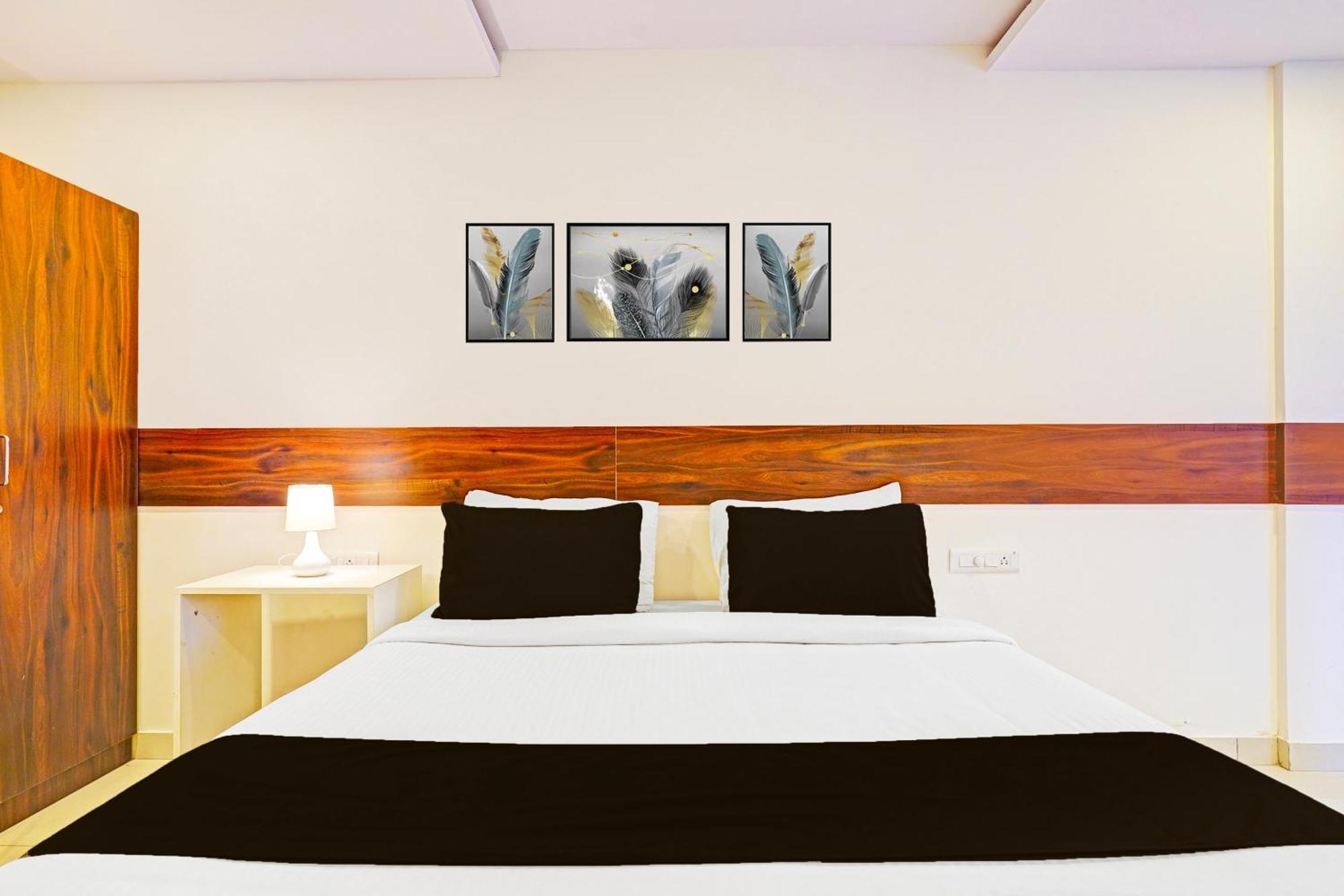 Super Townhouse Muthurayya Swamy Layout Hotel Bangalore