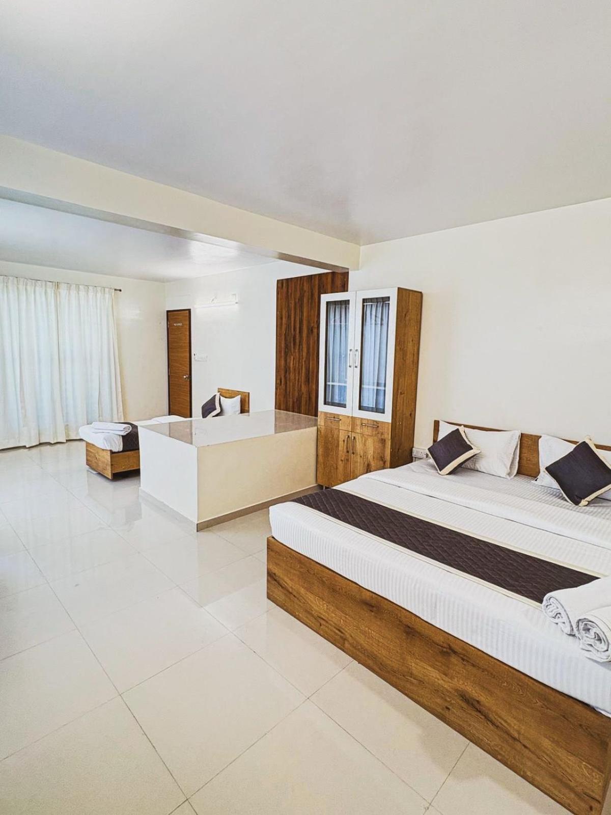 Hotel Sai Grand Near Airport Bangalore