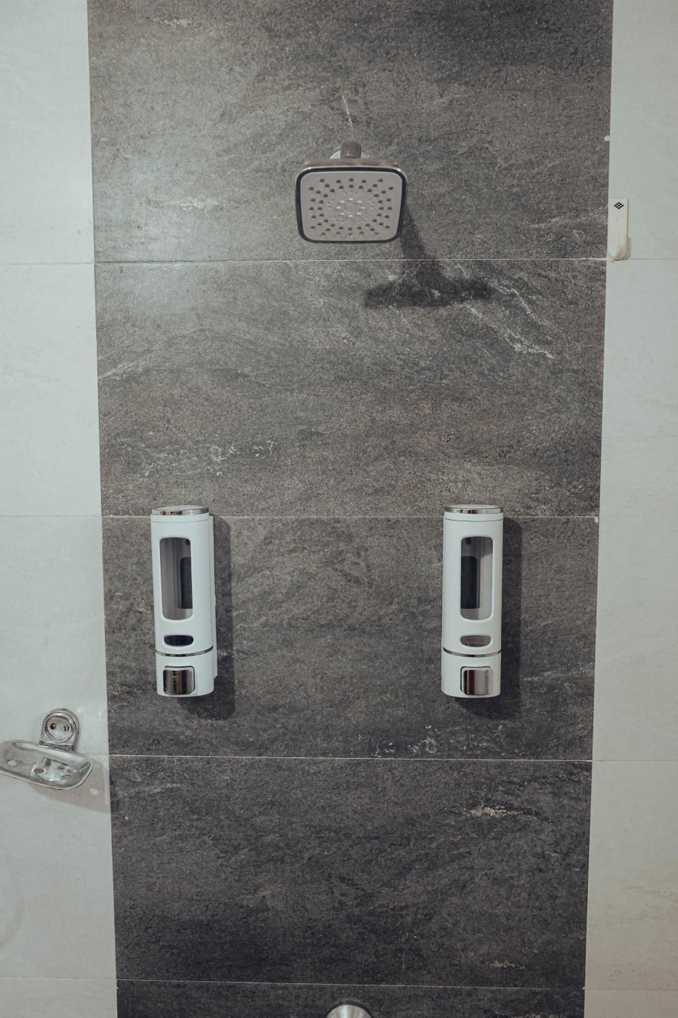 Hotel Pink Floyd Boutique Bangalore