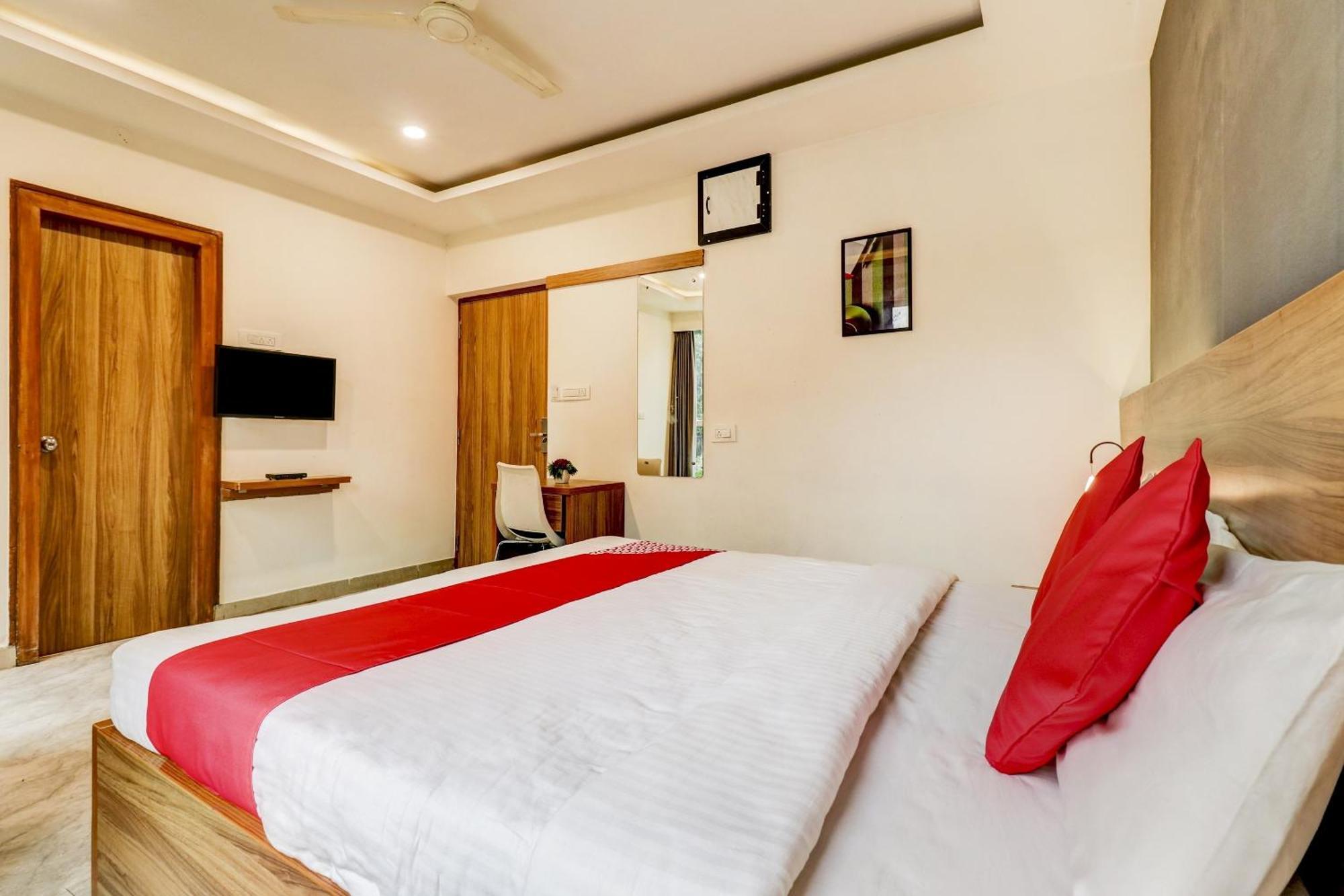 O Sai Comfoart Hotel 3*