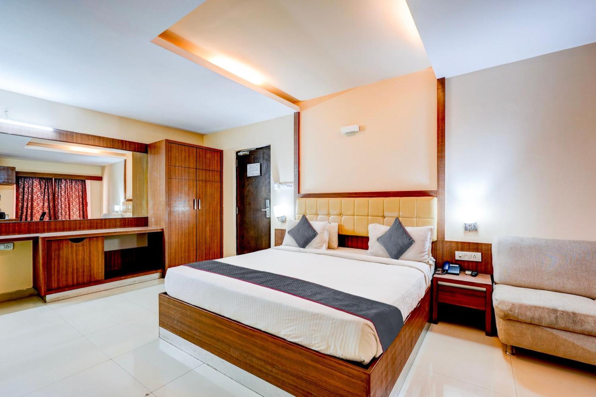 Hotel O Shreyas Shack 4*