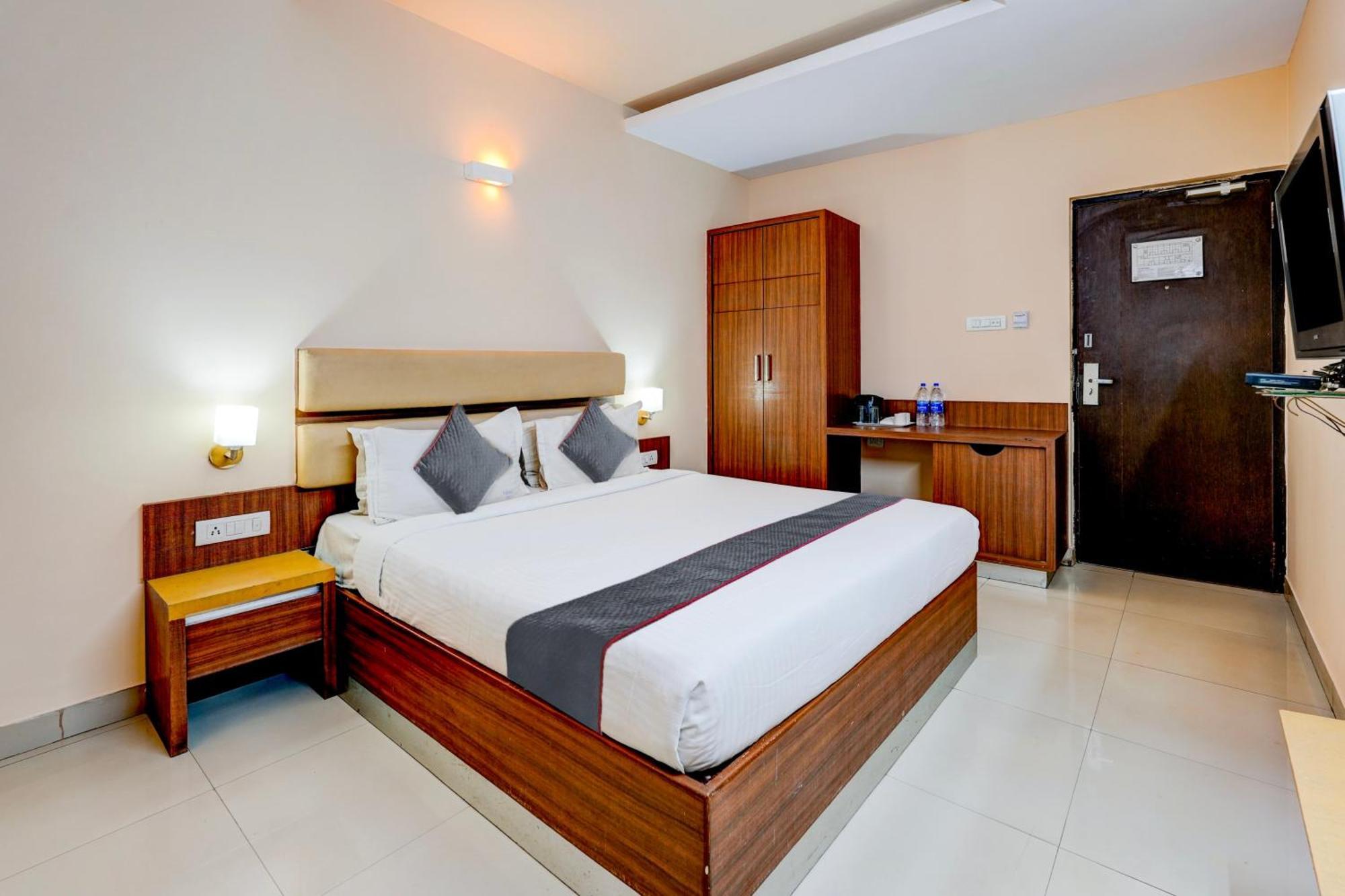 Hotel O Shreyas Shack Bangalore