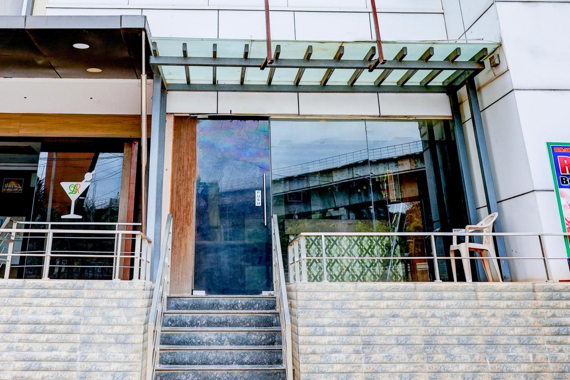 O Shreyas Shack Hotel 4*