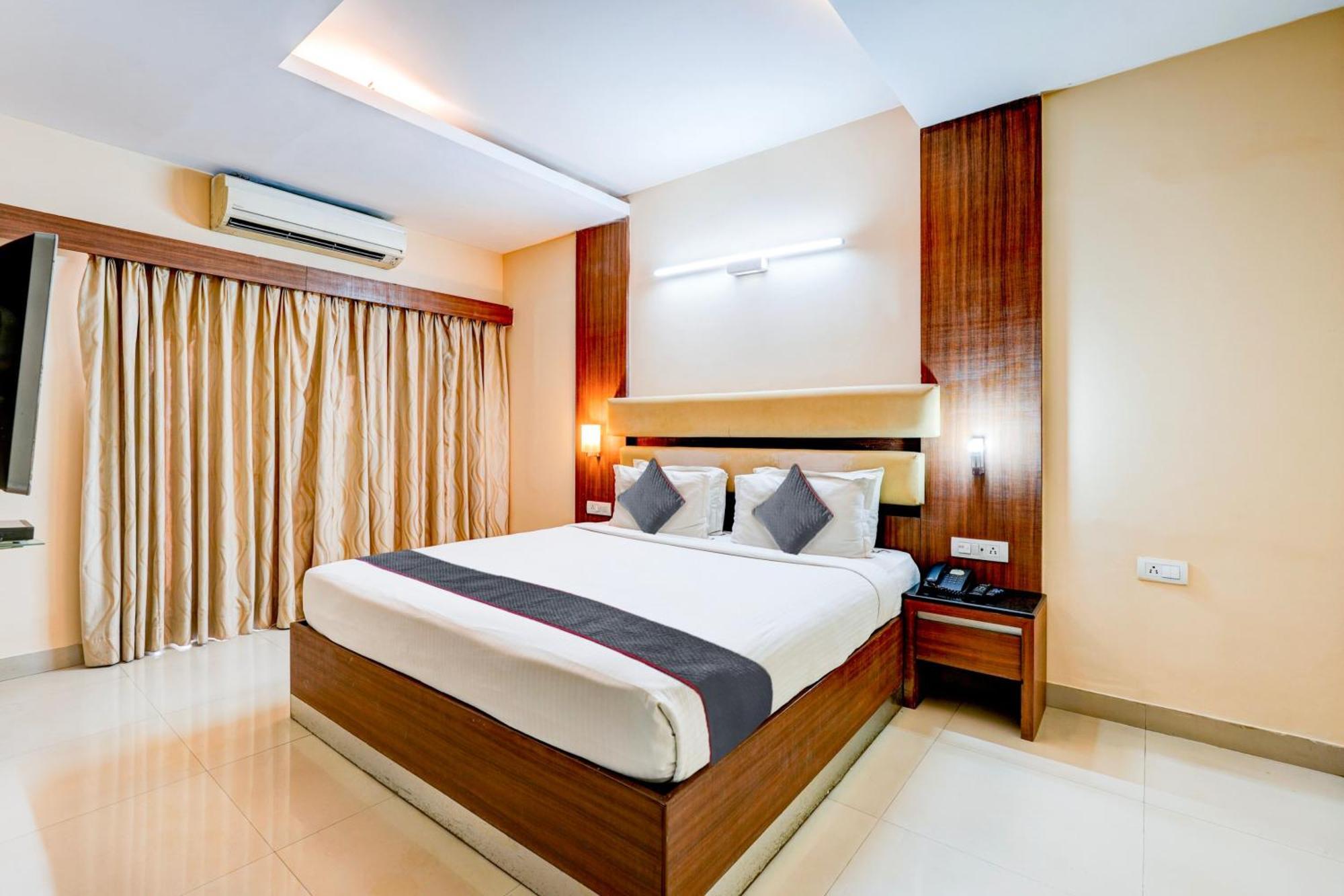 O Shreyas Shack Hotel 4*