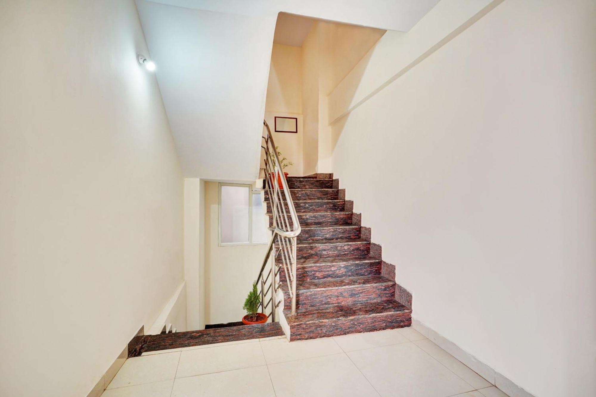 O Chalukya Comfort 3*