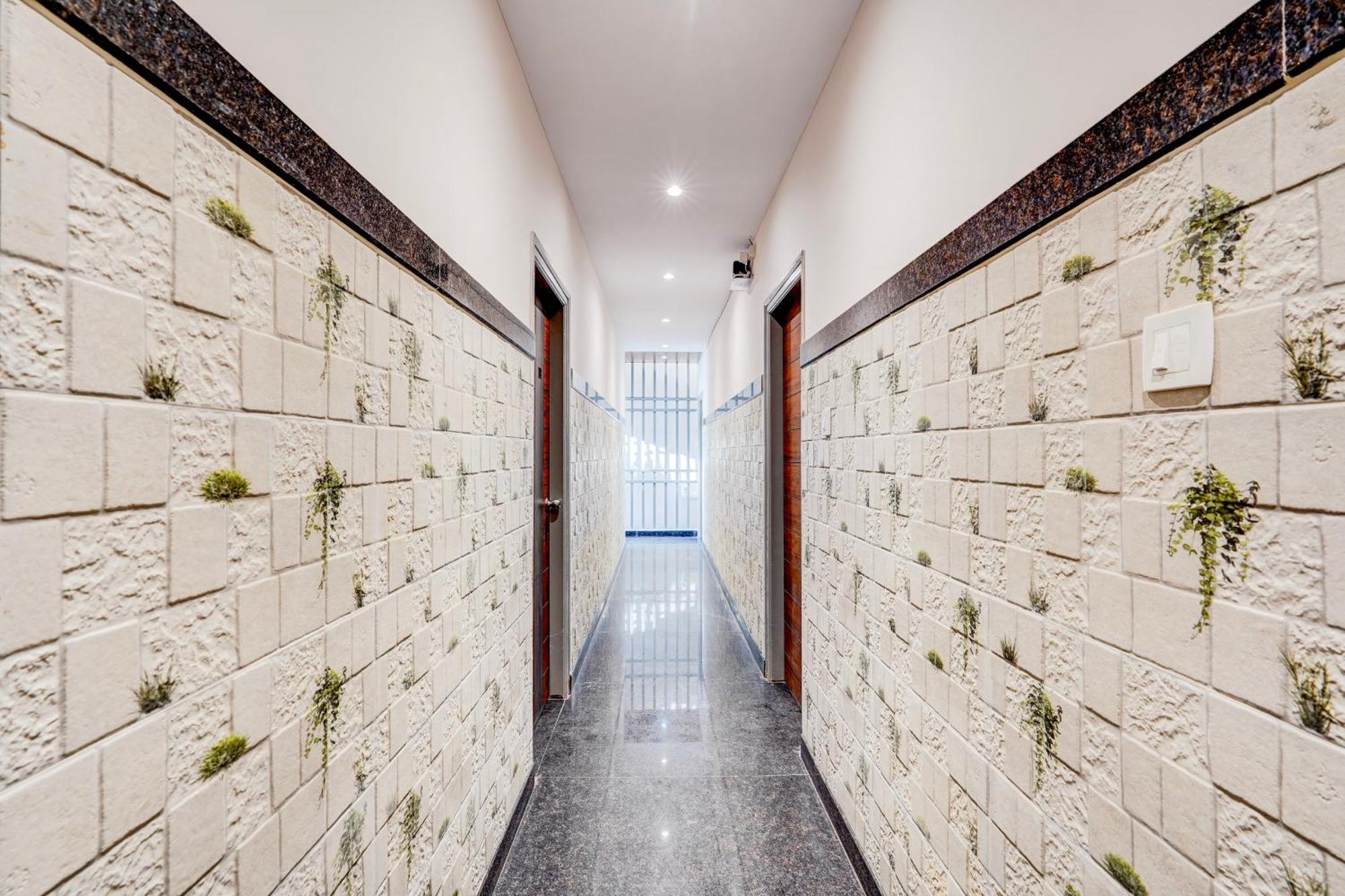 Super Collection O K R Puram Near Siddhivinayaka Temple Hotel Bangalore