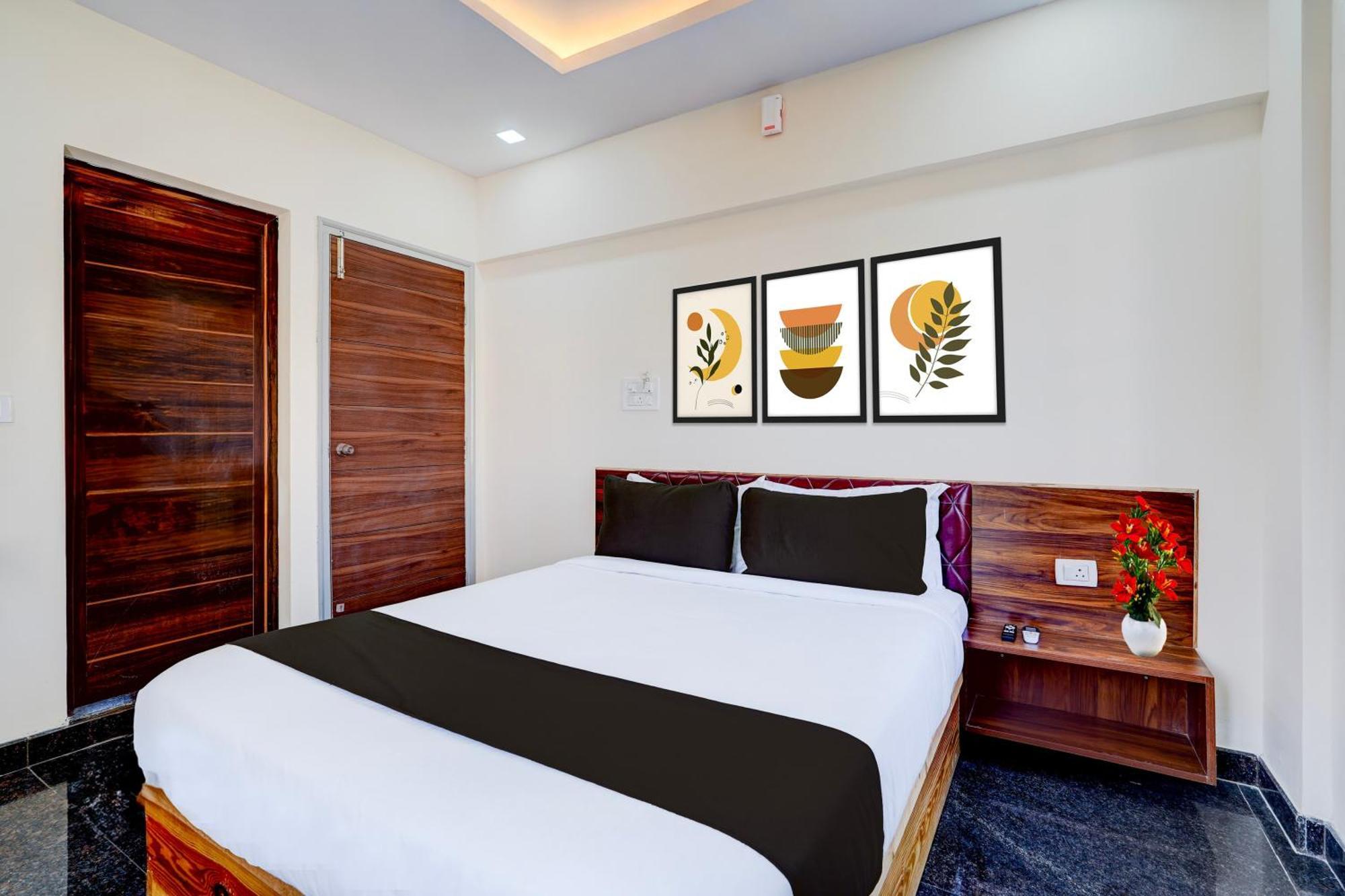 Super Collection O K R Puram Near Siddhivinayaka Temple Hotel