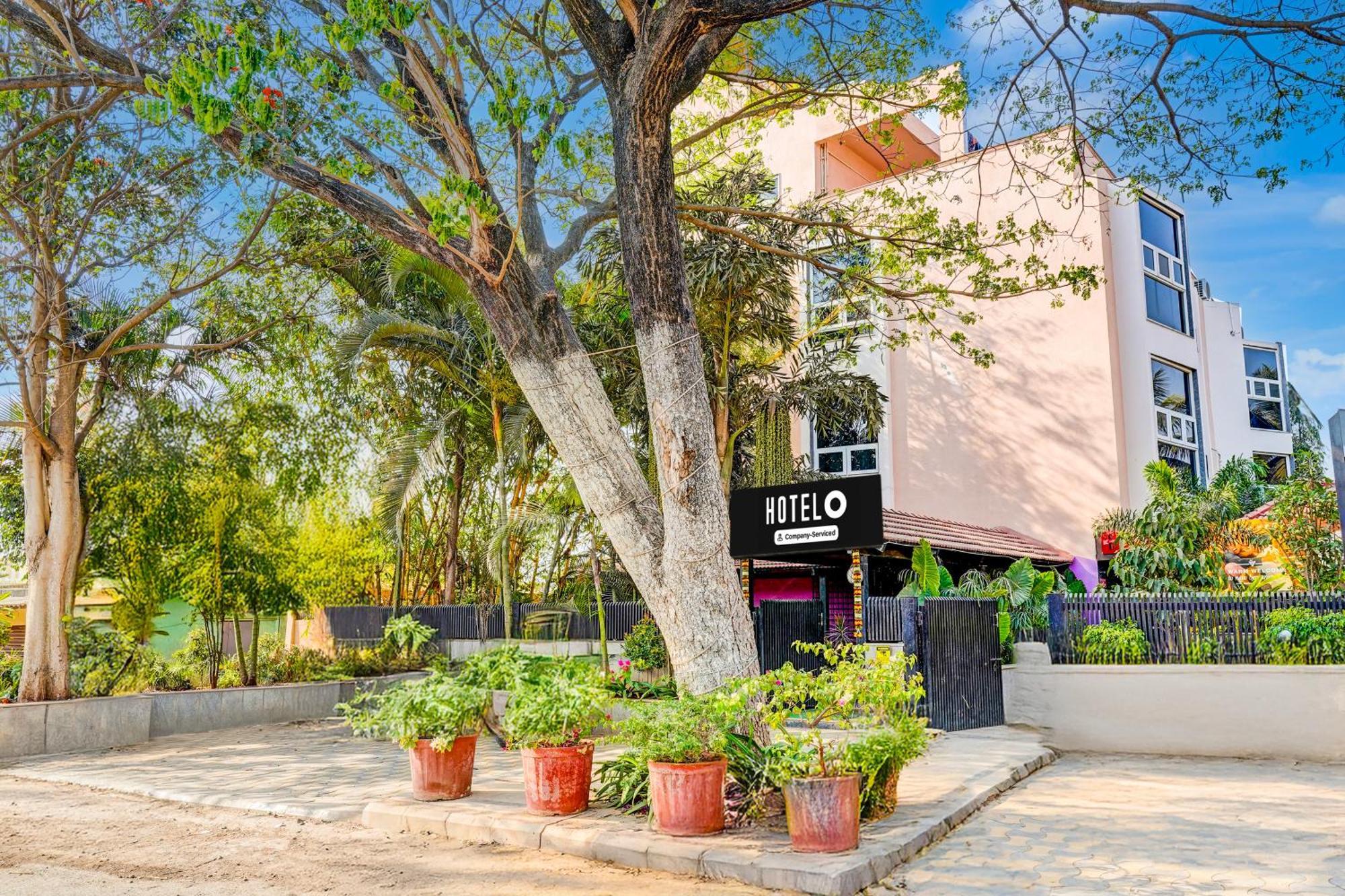 Hotel O Devangothi Railway Station Banglore *