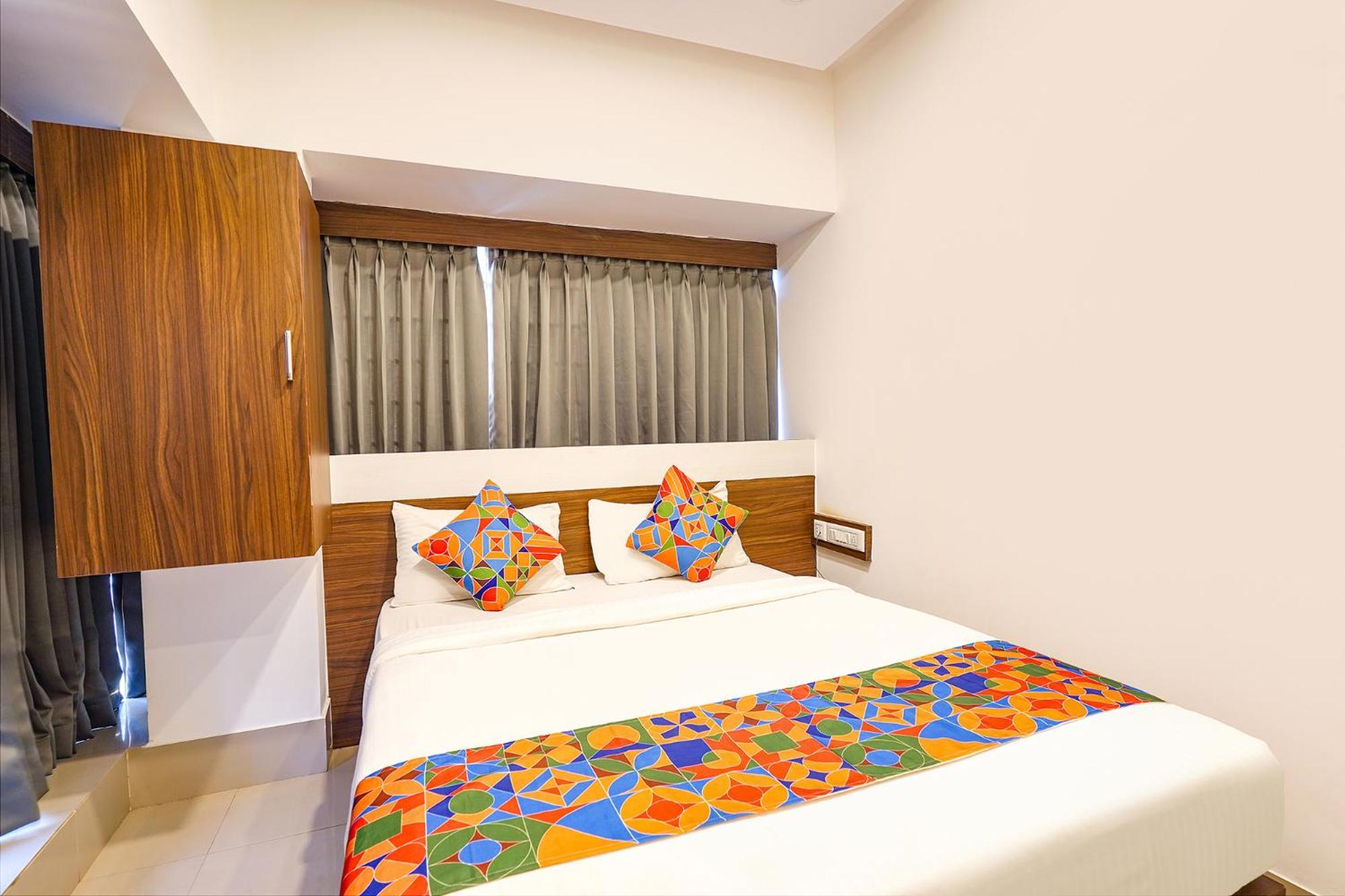 Fabexpress Royal N Comforts - Nr Shivoham Shiva Temple Hotel