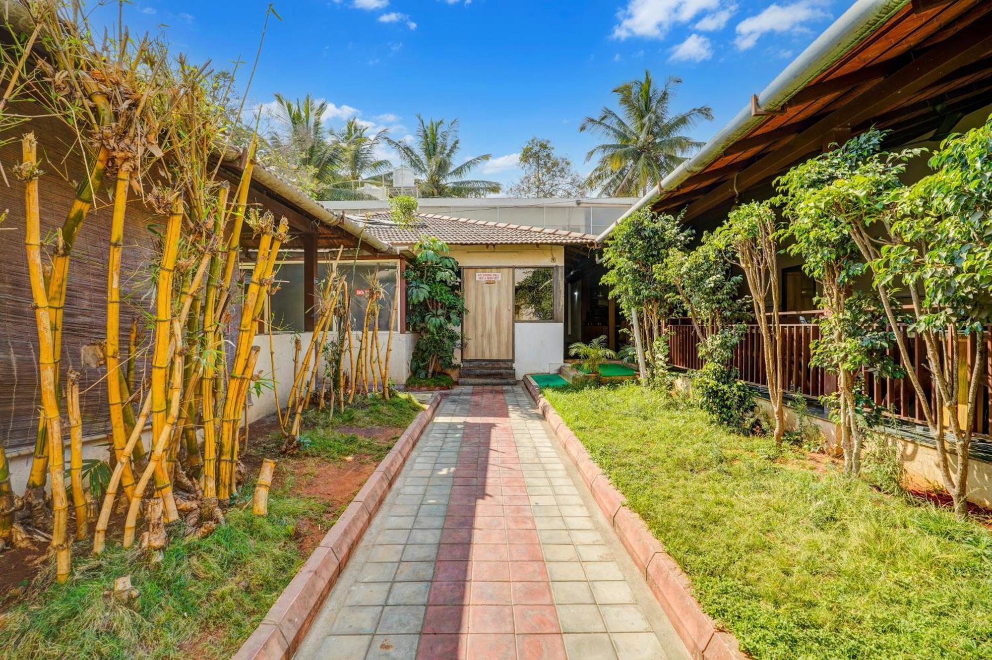 Super Collection O Bannergatta Road Near Decathlon 4* Bangalore
