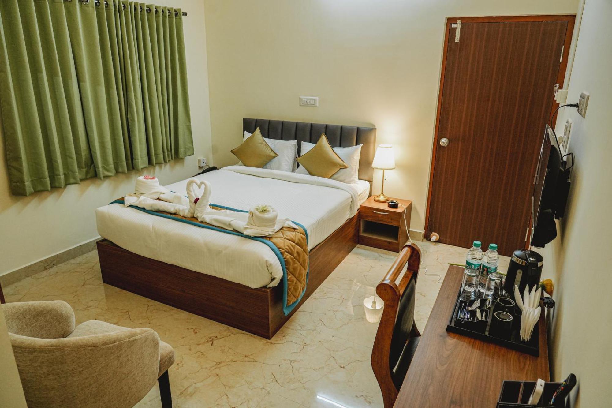 Hotel Merry Luxe Near Kempegowda International Airport Bangalore