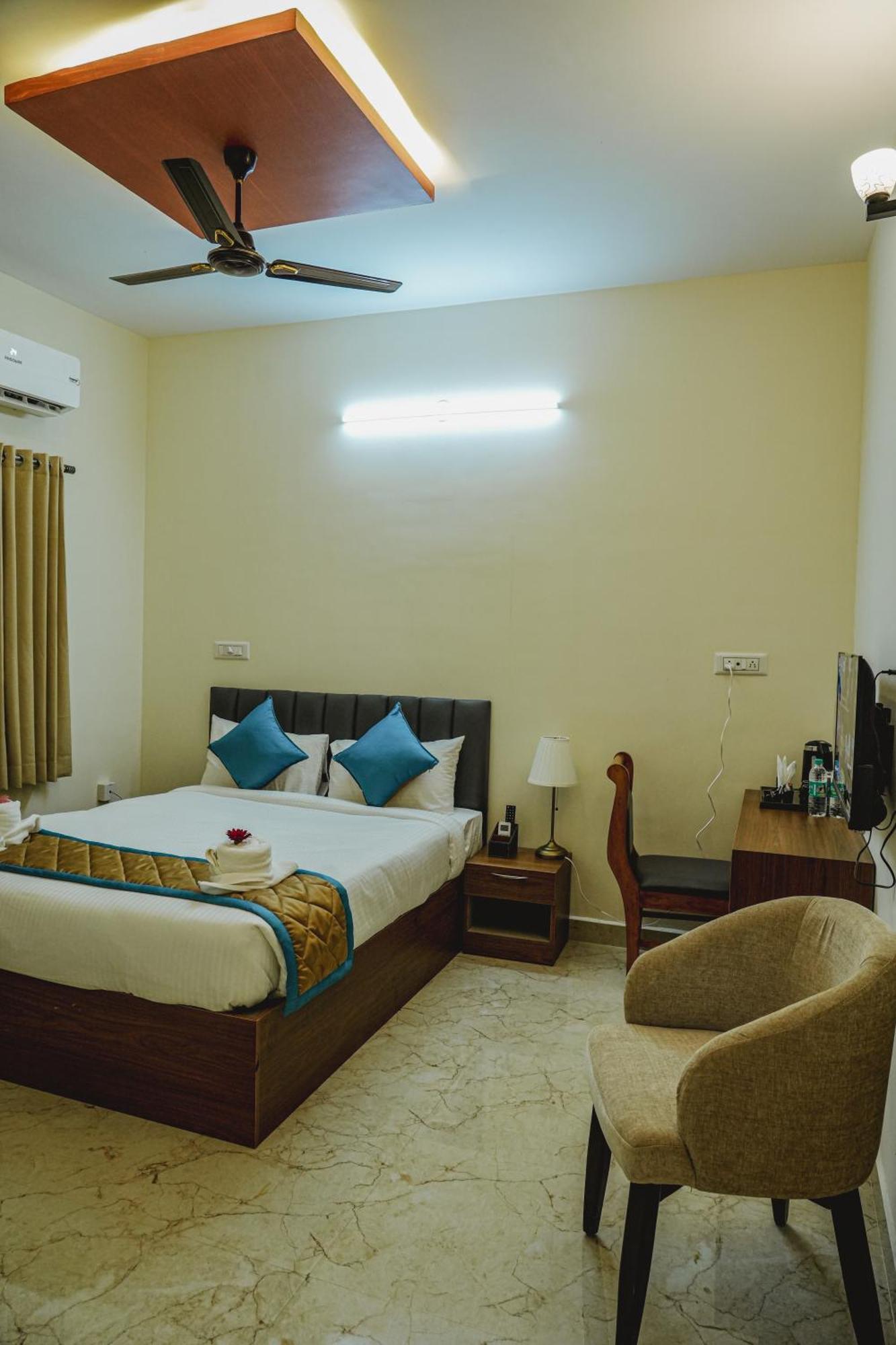 Merry Luxe Near Kempegowda International Airport 3*