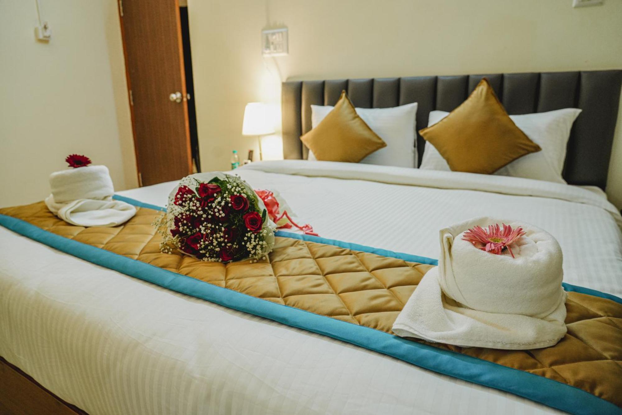 Merry Luxe Near Kempegowda International Airport
