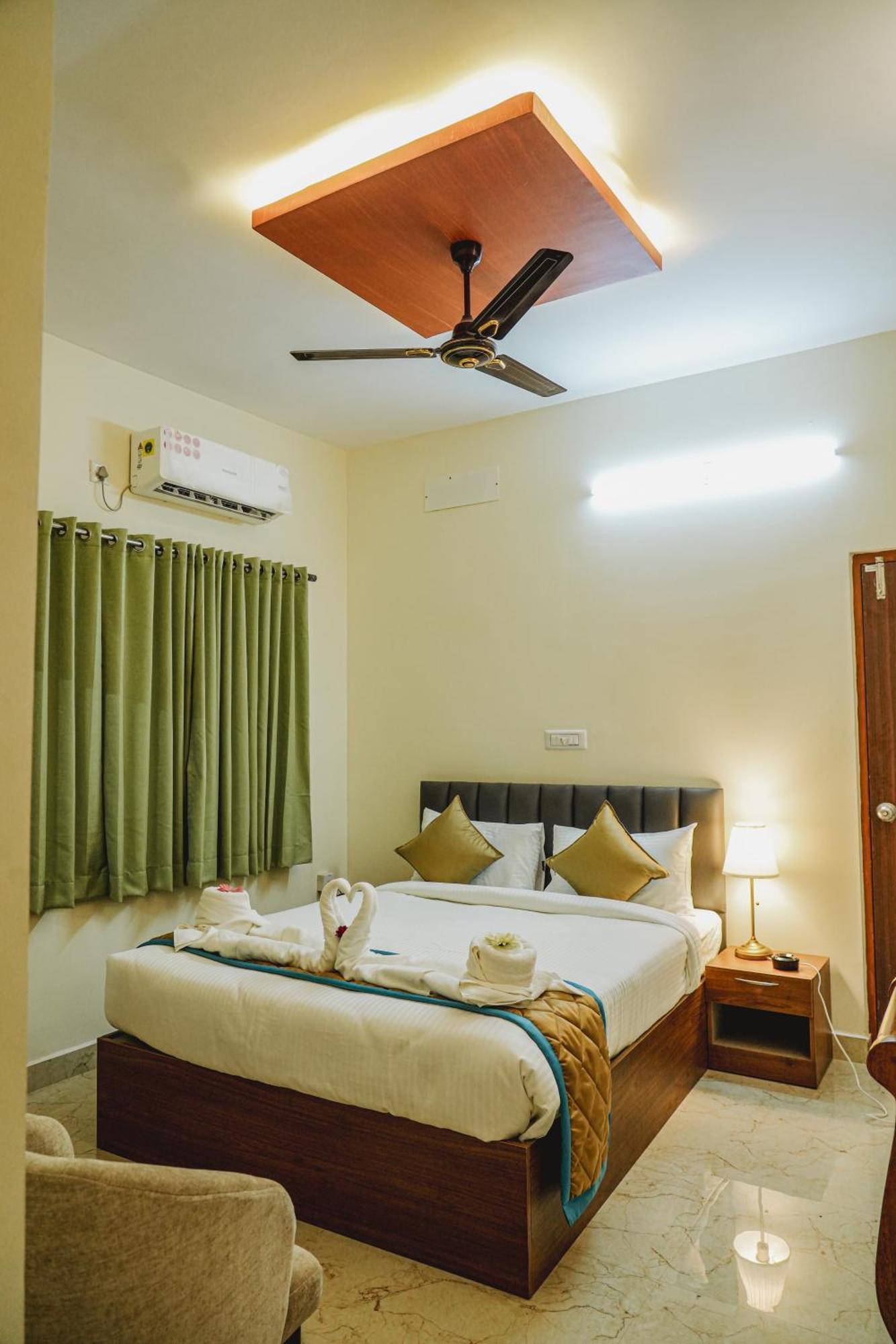Merry Luxe Near Kempegowda International Airport