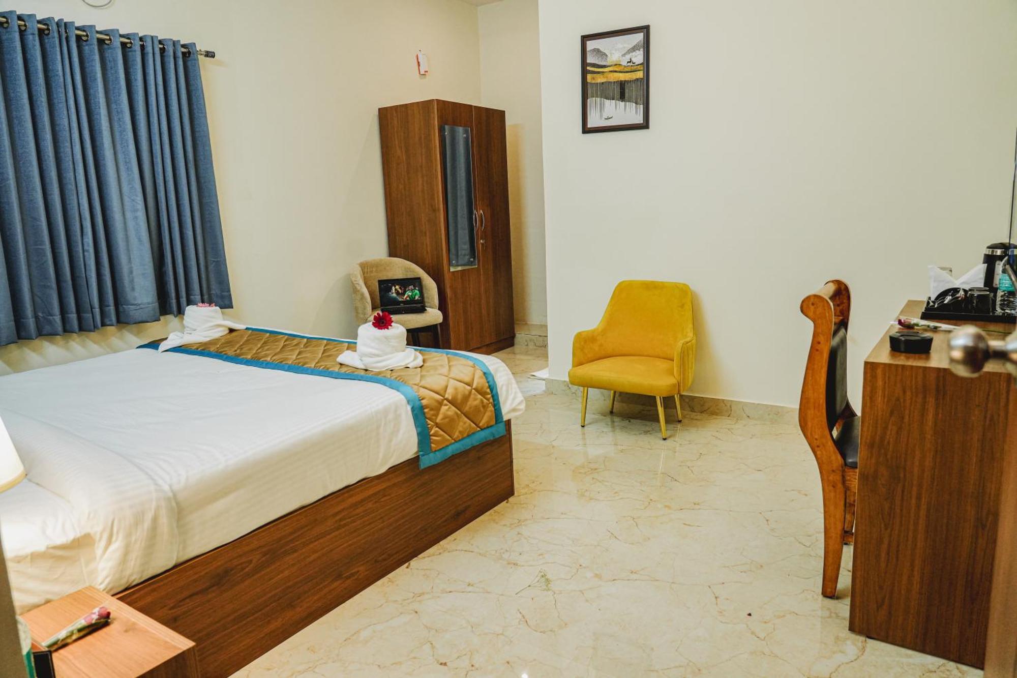 Merry Luxe Near Kempegowda International Airport 3* Bangalore