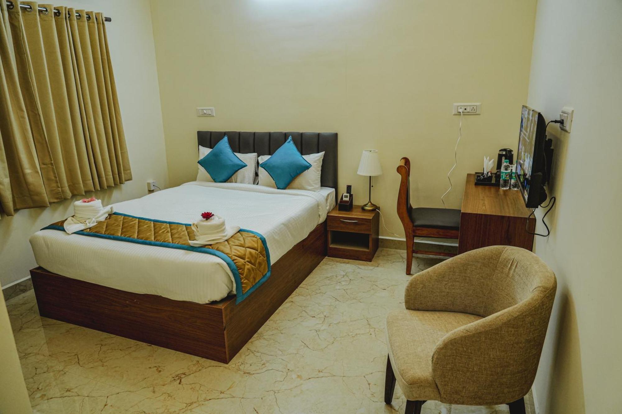 Merry Luxe Near Kempegowda International Airport 3*