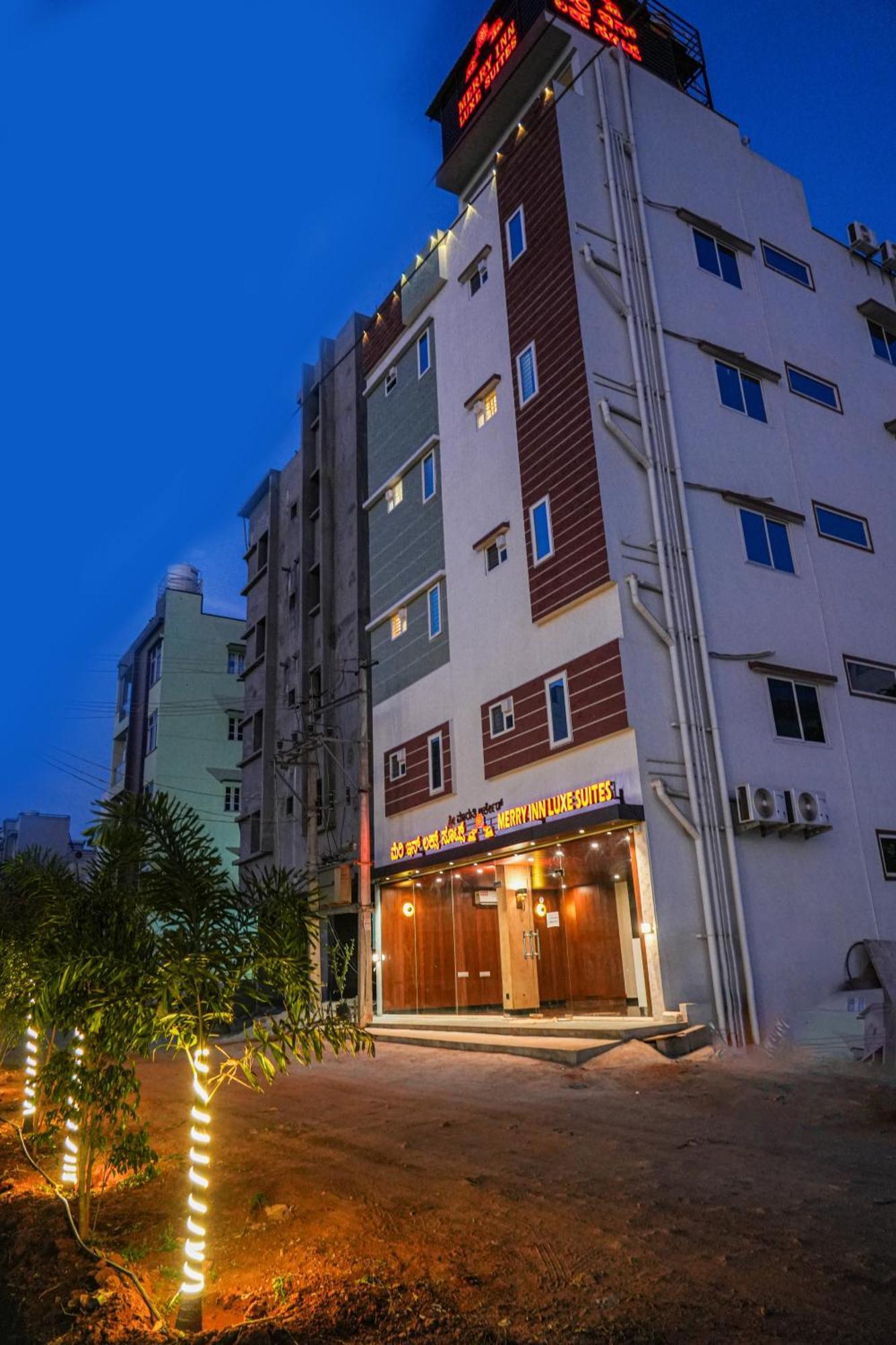 Merry Luxe Near Kempegowda International Airport Hotel