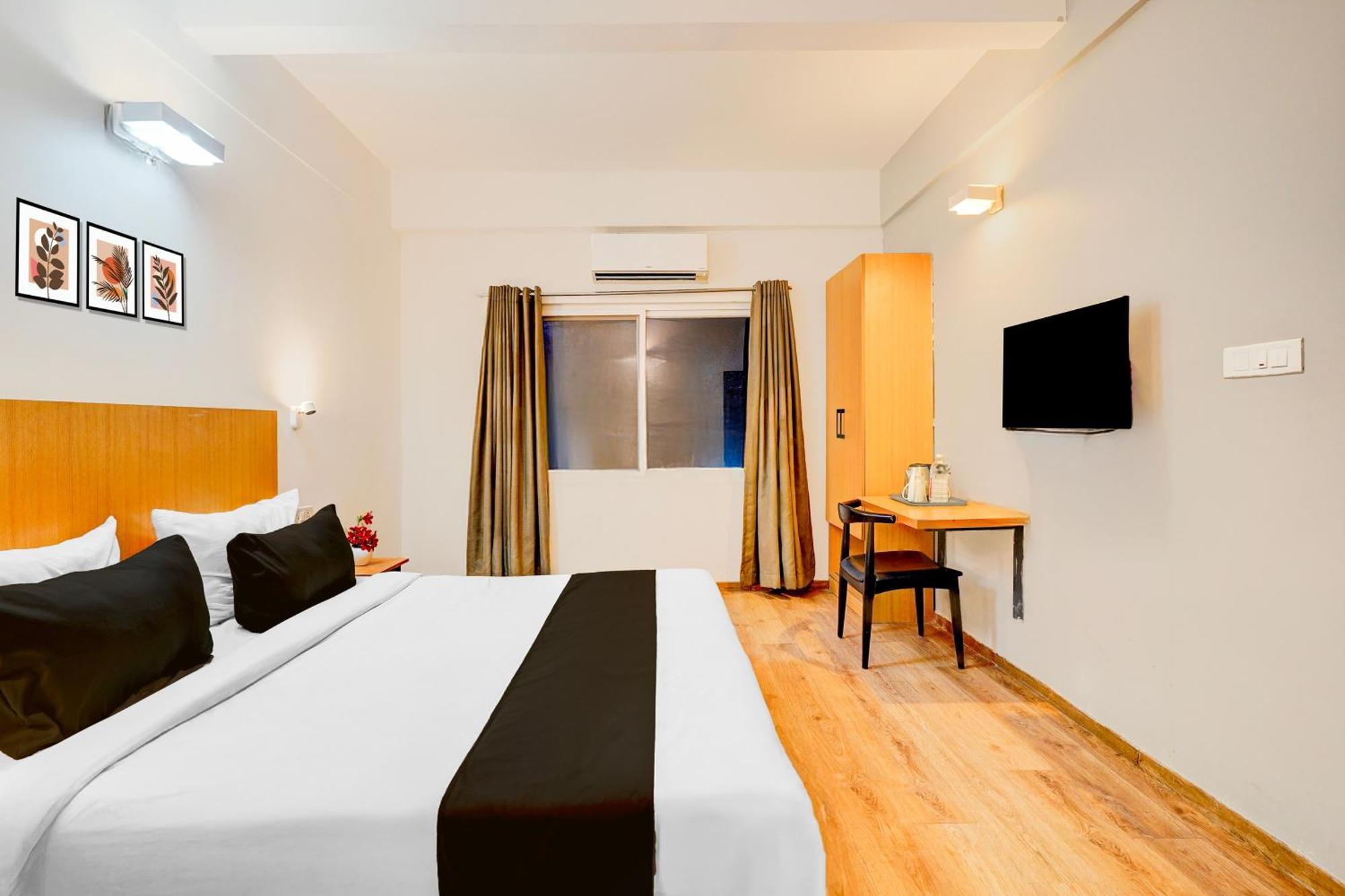 Super Townhouse Hal Indiranagar Extension Bangalore