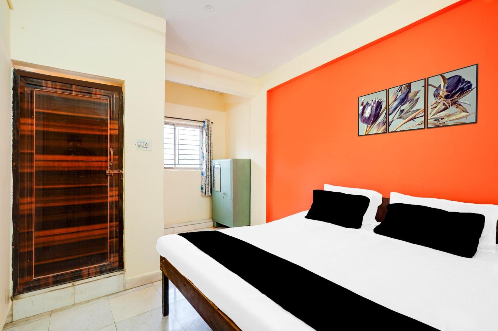 Super Townhouse Marathahalli Near Klm Fashion Mall Hotel