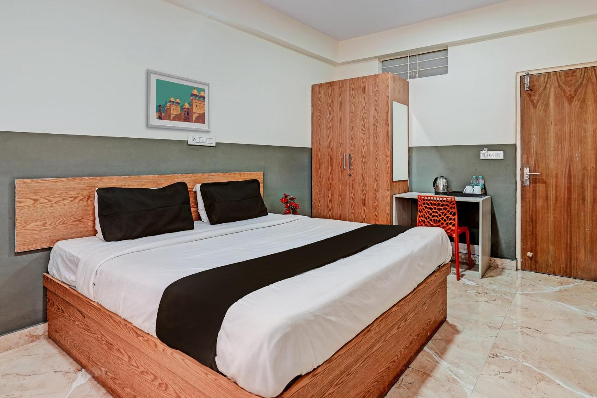 Collection O The Pride Hotel