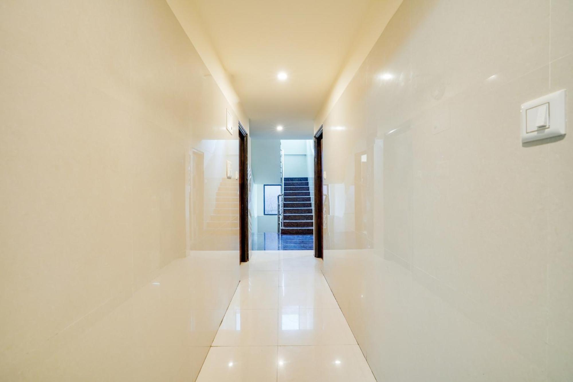 O S Nandhi Residency Hotel 3*